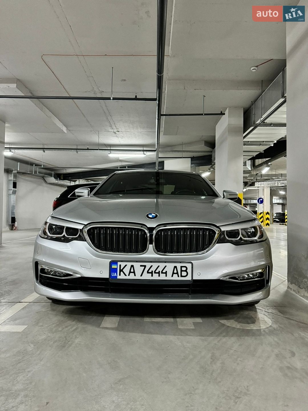 BMW 5 Series 2017 VIN WBAJE7C59JWC56948 фото оголошення 2 з 12