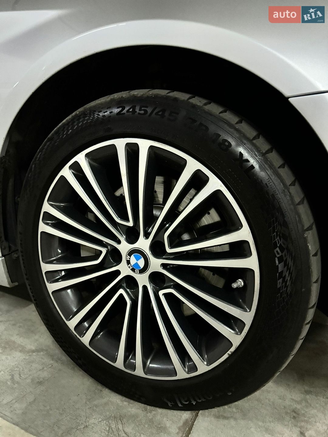BMW 5 Series 2017 VIN WBAJE7C59JWC56948 фото оголошення 10 з 12