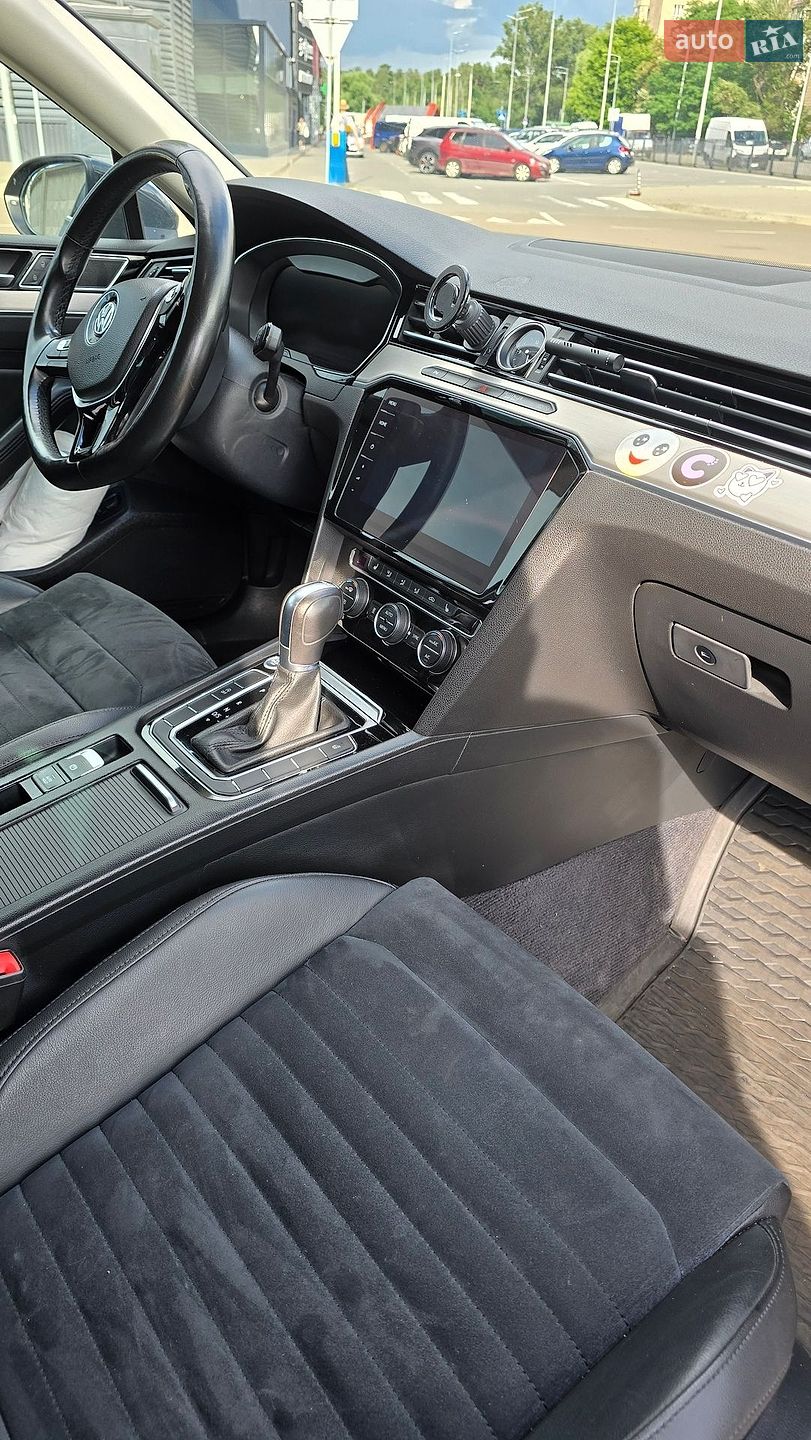Volkswagen Passat 2018 VIN WVWZZZ3CZJE210643 фото оголошення 23 з 40