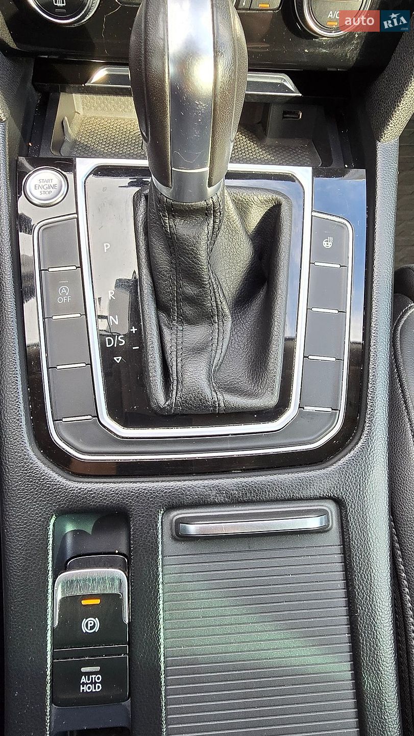 Volkswagen Passat 2018 VIN WVWZZZ3CZJE210643 фото оголошення 29 з 40