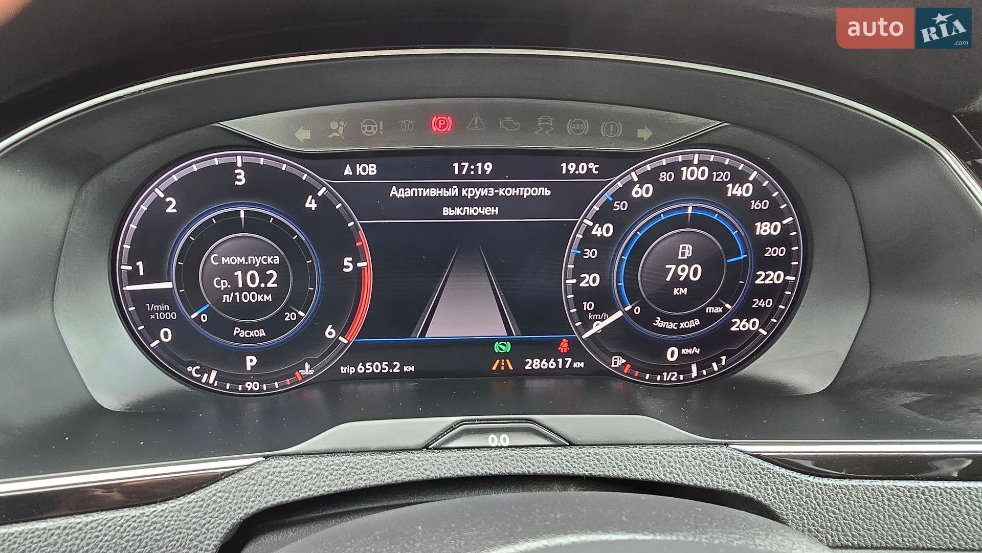 Volkswagen Passat 2018 VIN WVWZZZ3CZJE210643 фото оголошення 32 з 40