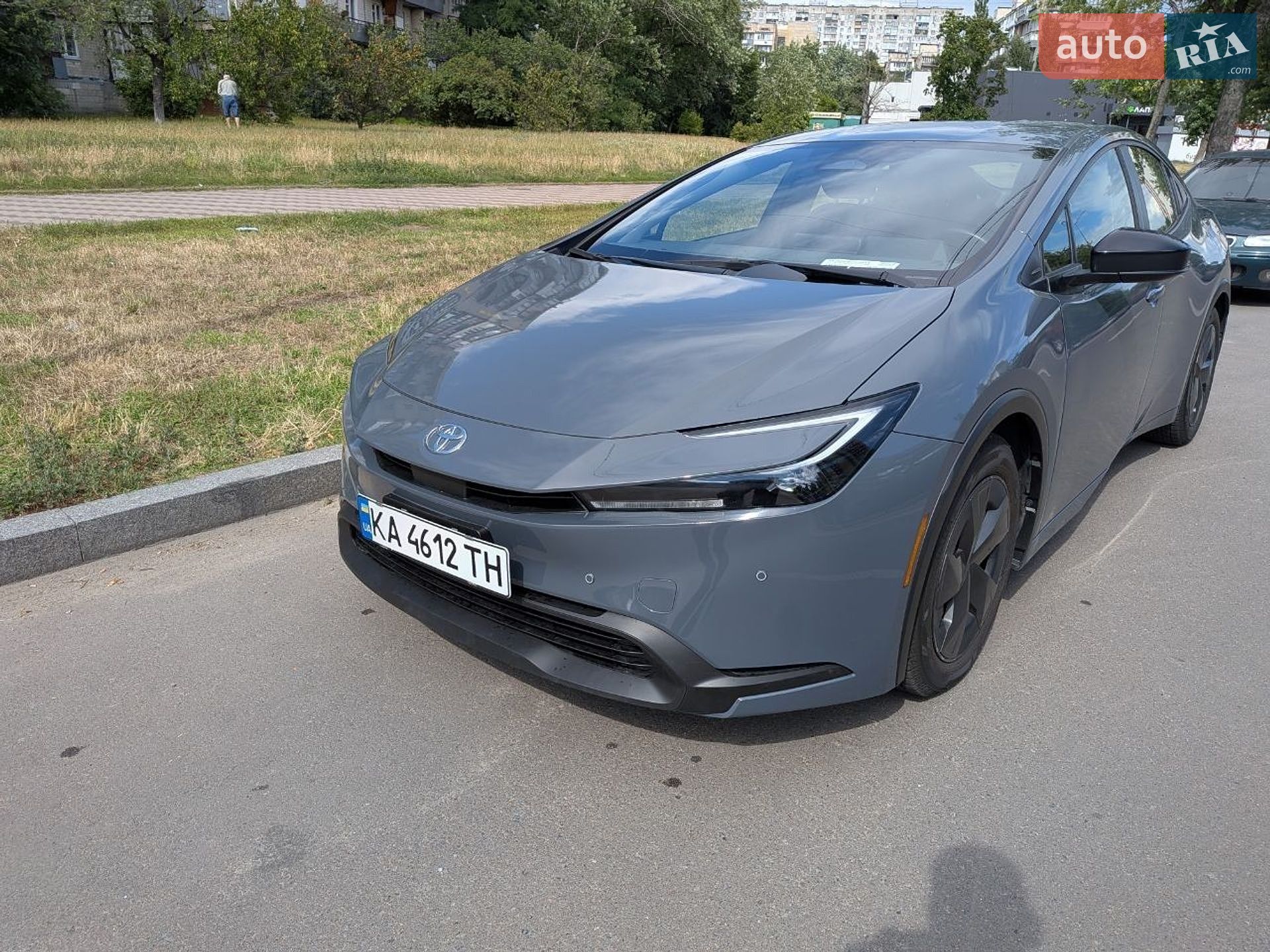 Toyota Prius 2024 VIN JTDACAAU8R3025646 фото оголошення 3 з 34