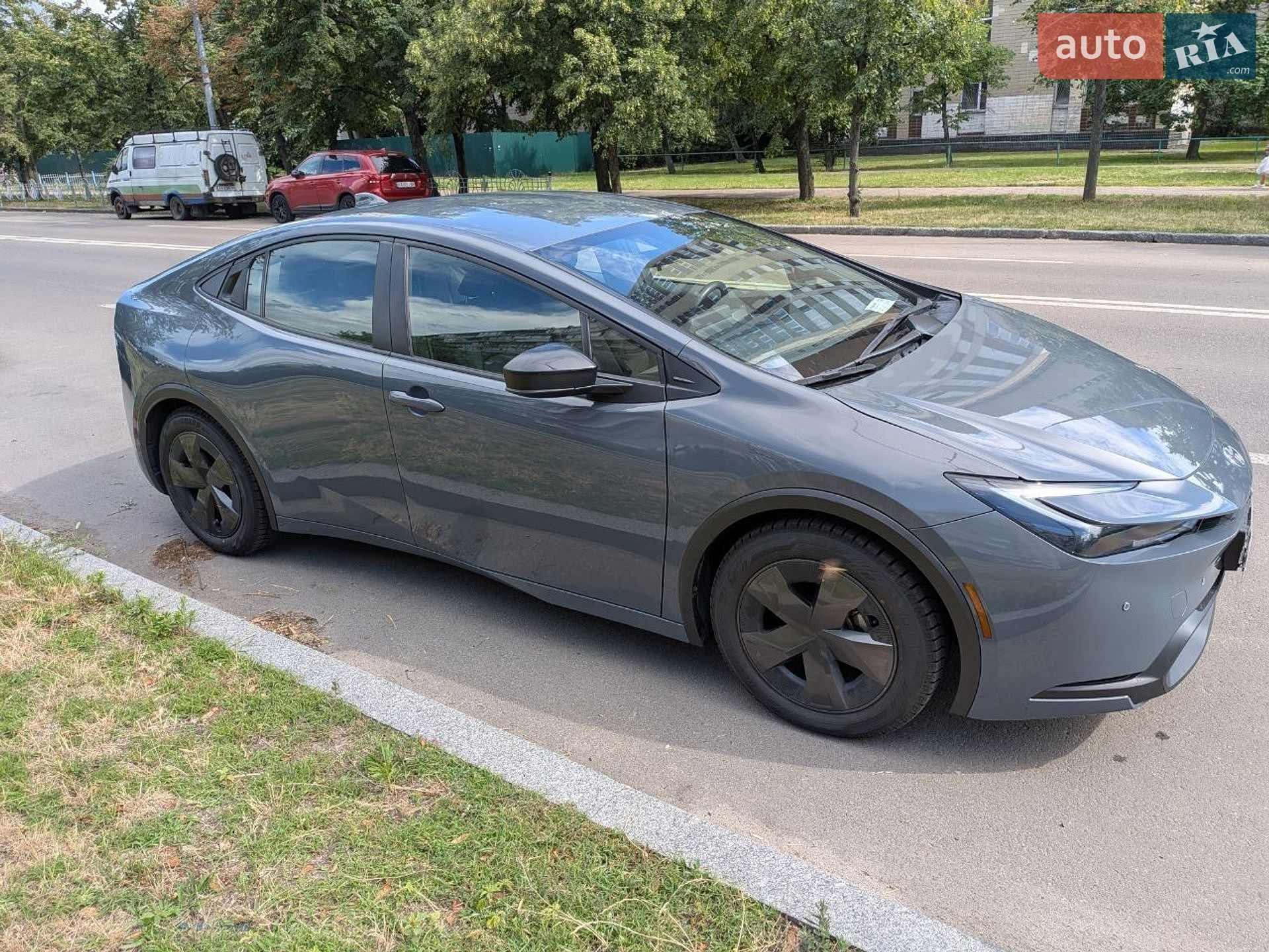 Toyota Prius 2024 VIN JTDACAAU8R3025646 фото оголошення 5 з 34