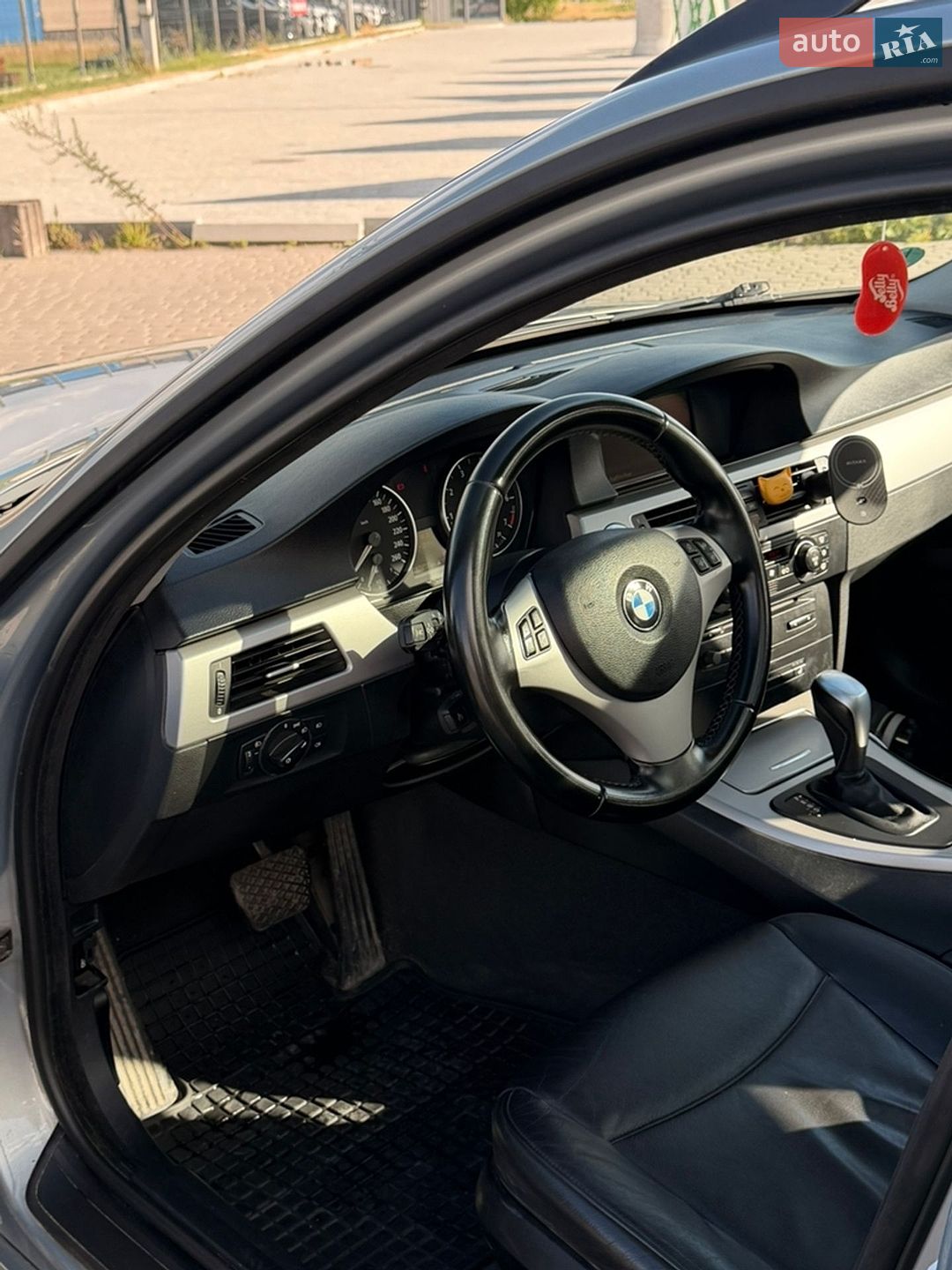 BMW 3 Series 2006 VIN WBAVR71050FT31265 фото оголошення 10 з 15