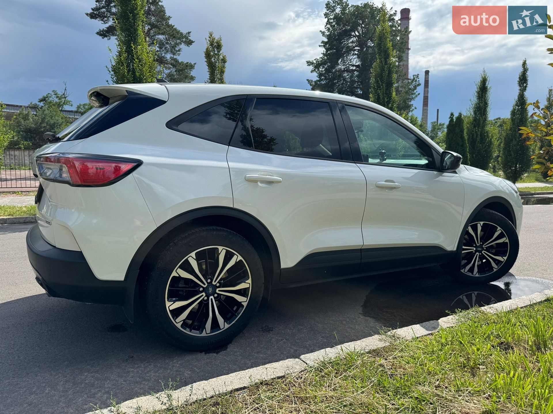 Ford Escape 2022 VIN 1FMCU0BZXNUA07207 фото оголошення 5 з 25