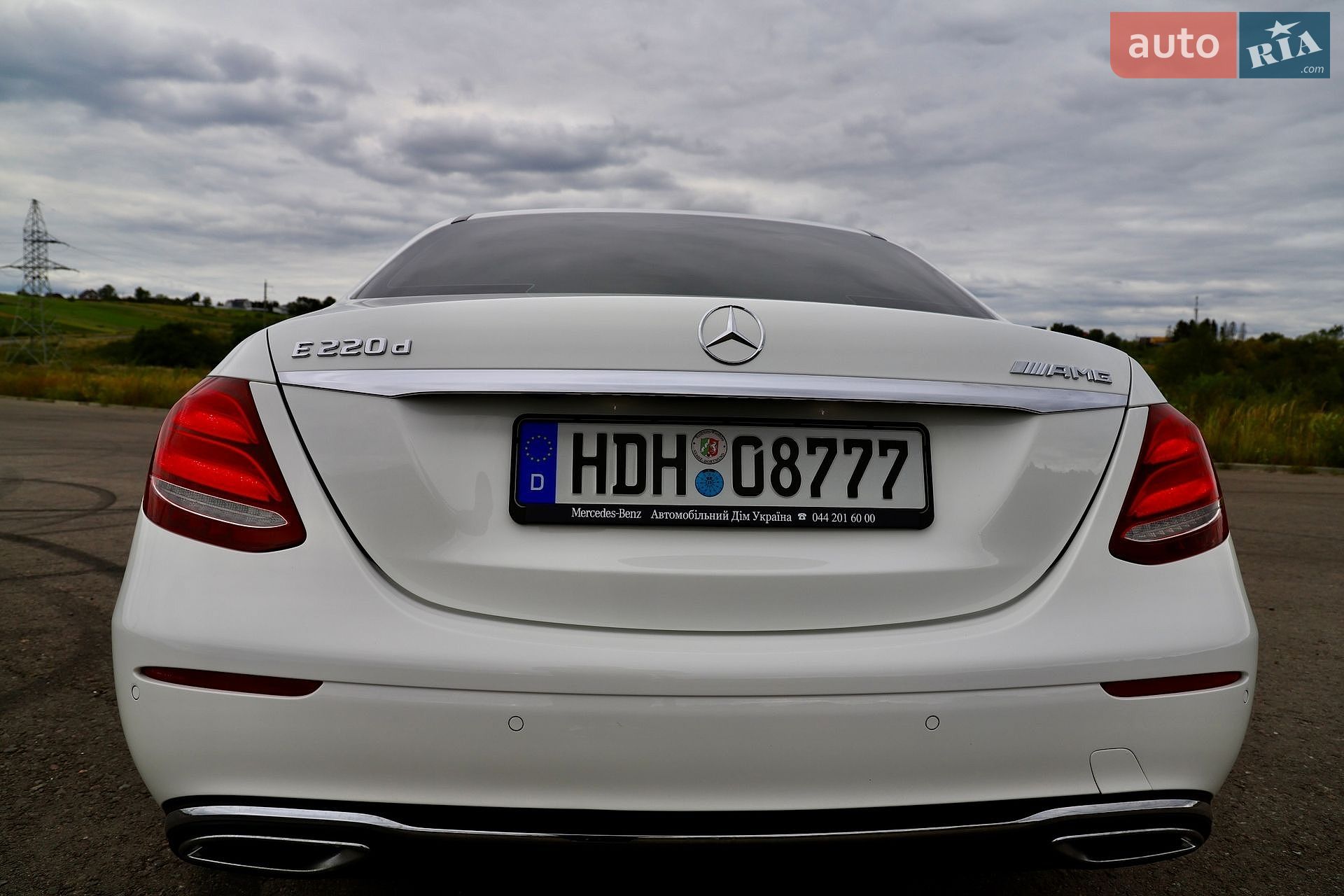 Mercedes-Benz E-Class 2019 VIN WDDZF0EB1KA665766 фото оголошення 7 з 161