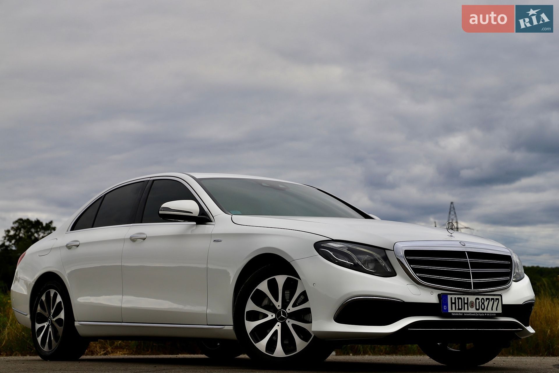 Mercedes-Benz E-Class 2019 VIN WDDZF0EB1KA665766 фото оголошення 23 з 161