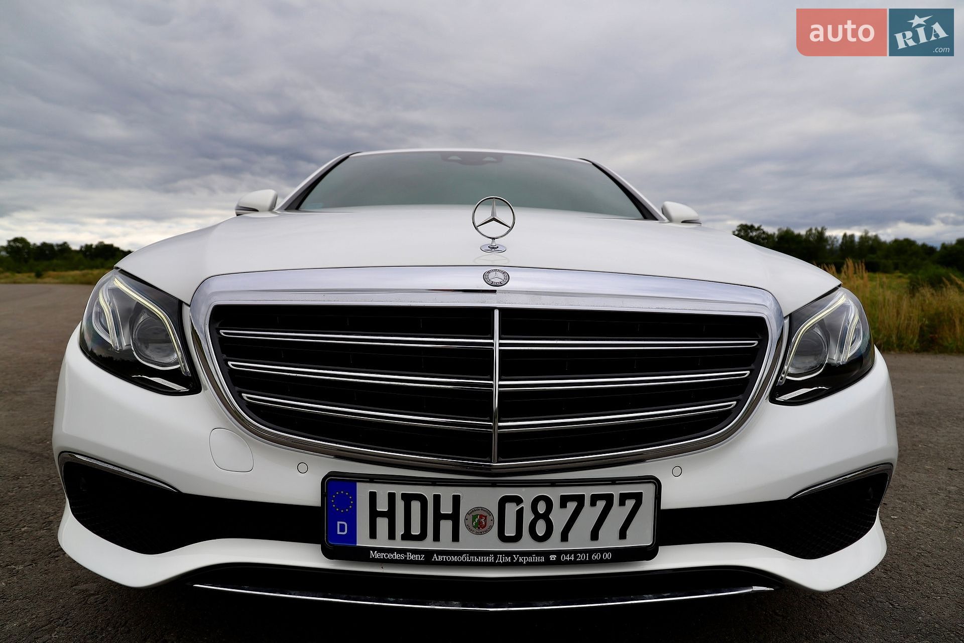 Mercedes-Benz E-Class 2019 VIN WDDZF0EB1KA665766 фото оголошення 29 з 161