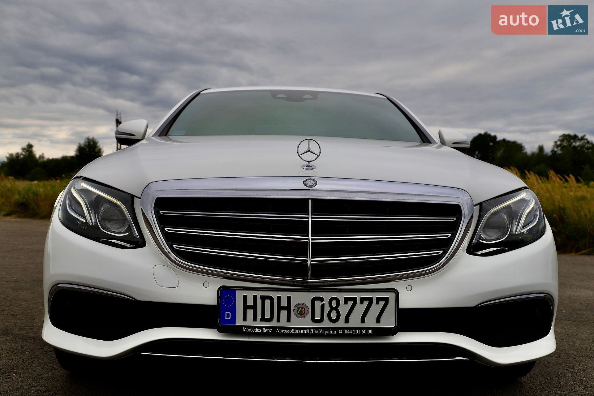 Mercedes-Benz E-Class 2019 VIN WDDZF0EB1KA665766 фото оголошення 30 з 161