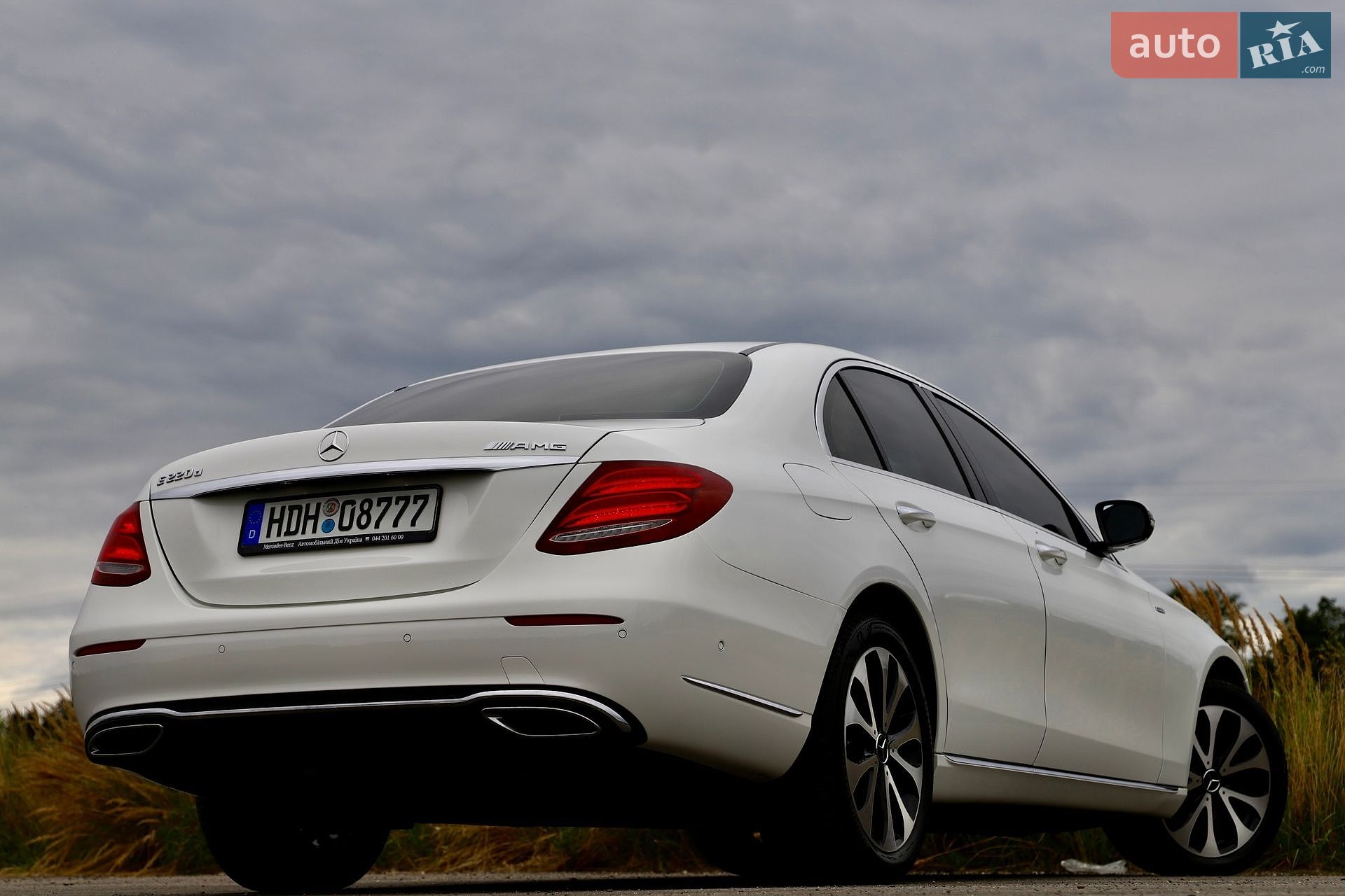 Mercedes-Benz E-Class 2019 VIN WDDZF0EB1KA665766 фото оголошення 34 з 161