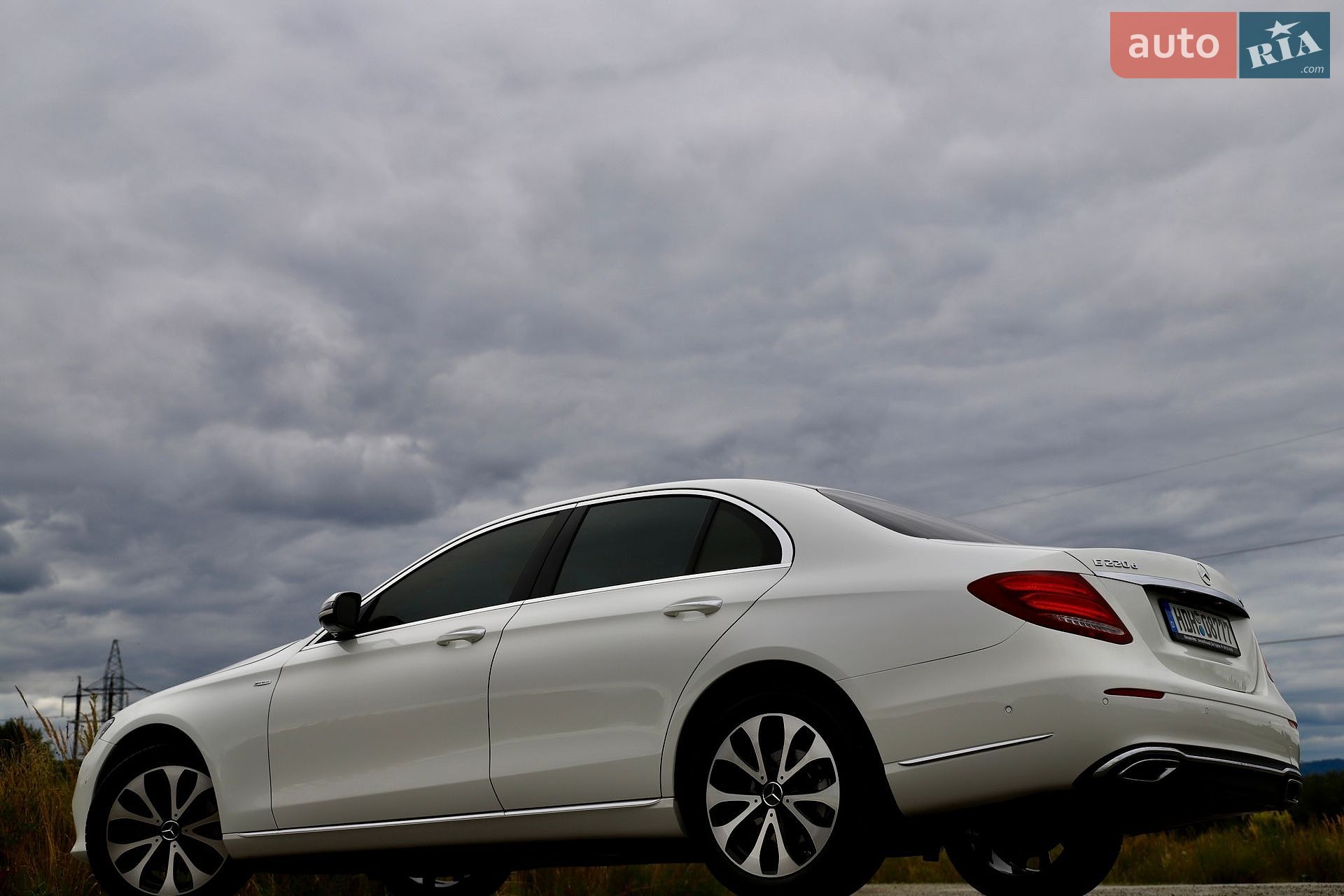 Mercedes-Benz E-Class 2019 VIN WDDZF0EB1KA665766 фото оголошення 43 з 161