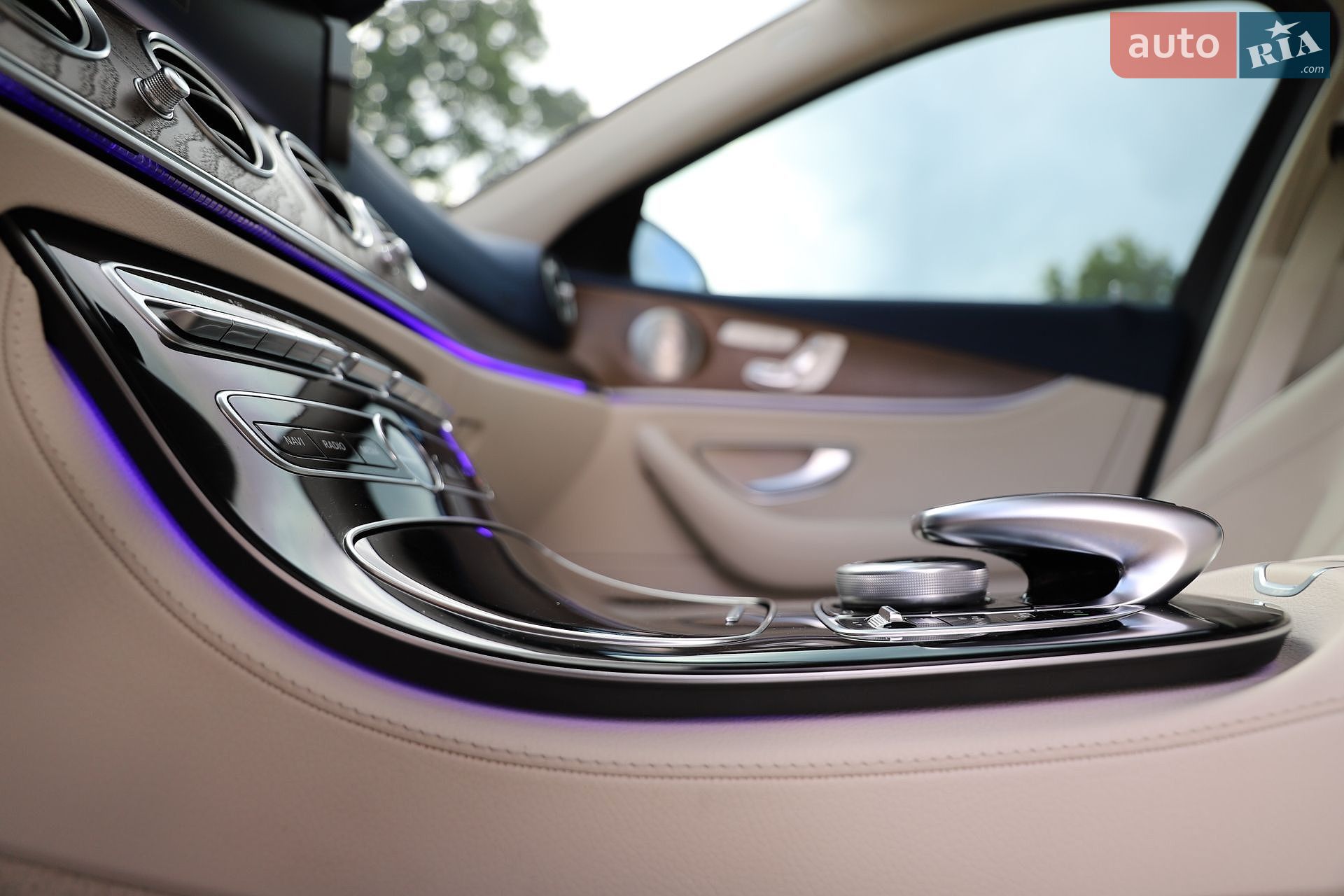 Mercedes-Benz E-Class 2019 VIN WDDZF0EB1KA665766 фото оголошення 66 з 161