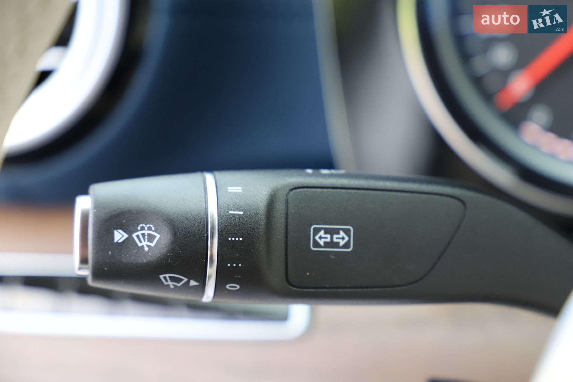 Mercedes-Benz E-Class 2019 VIN WDDZF0EB1KA665766 фото оголошення 72 з 161