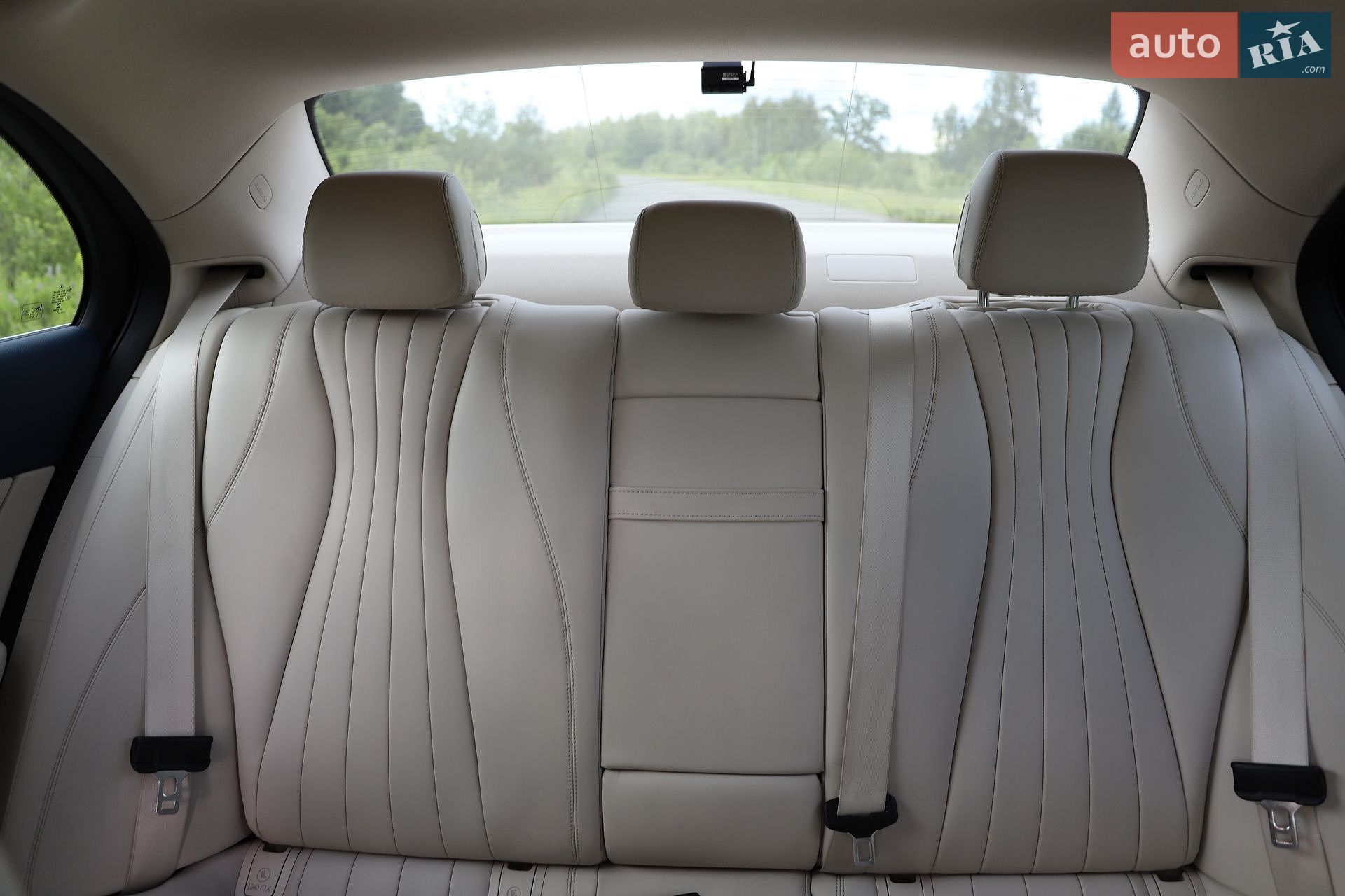 Mercedes-Benz E-Class 2019 VIN WDDZF0EB1KA665766 фото оголошення 104 з 161