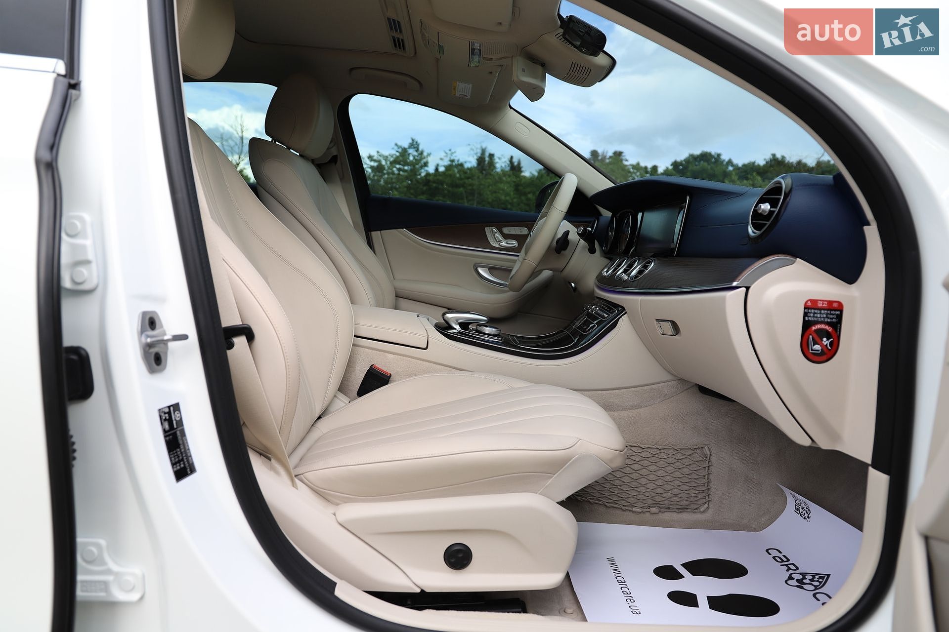 Mercedes-Benz E-Class 2019 VIN WDDZF0EB1KA665766 фото оголошення 106 з 161