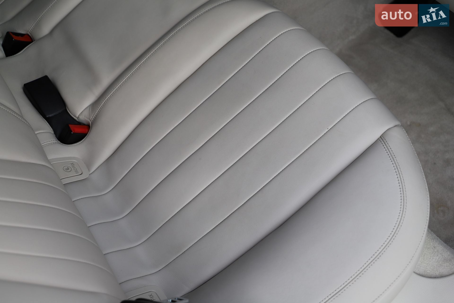 Mercedes-Benz E-Class 2019 VIN WDDZF0EB1KA665766 фото оголошення 107 з 161