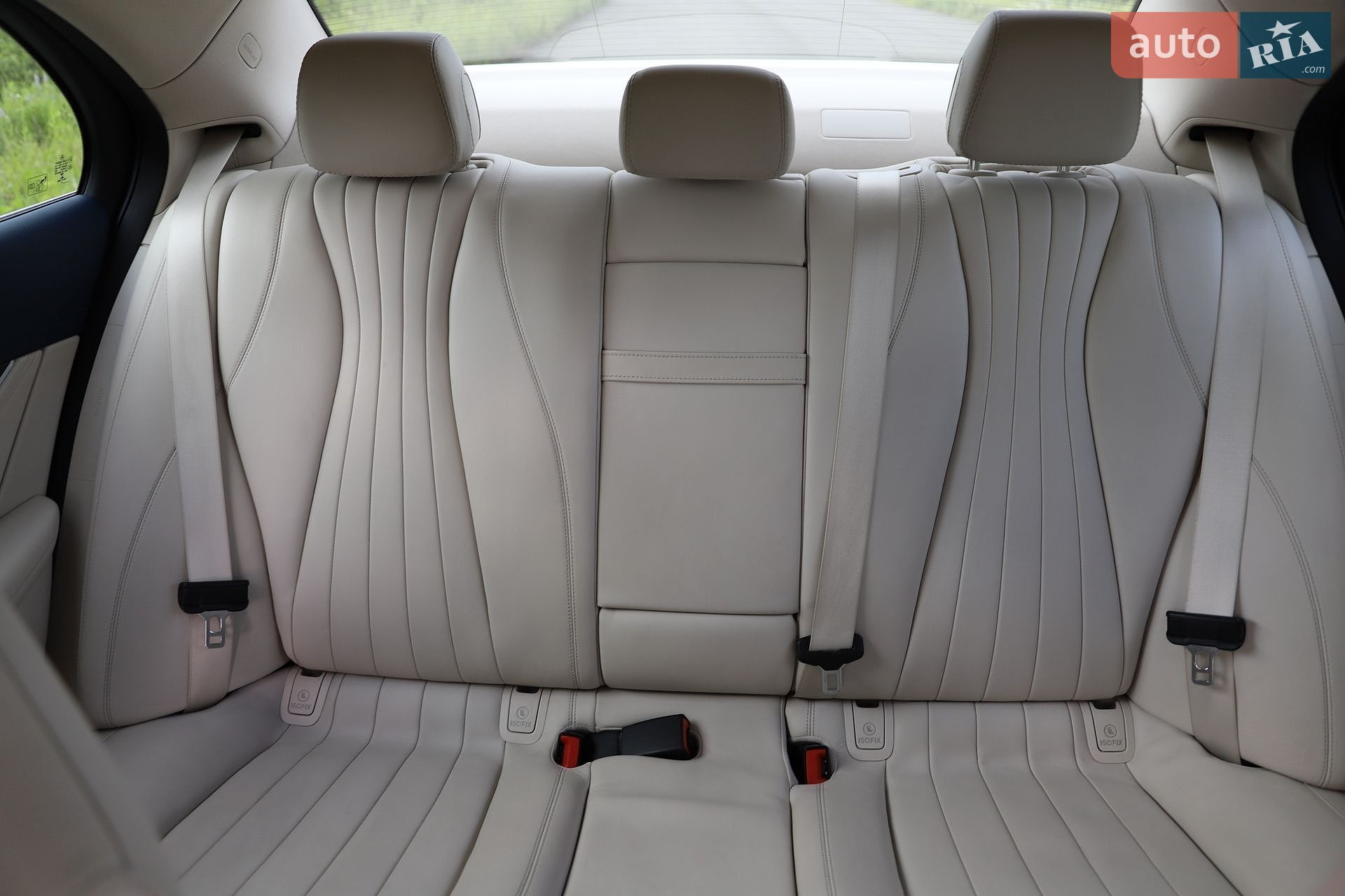Mercedes-Benz E-Class 2019 VIN WDDZF0EB1KA665766 фото оголошення 109 з 161