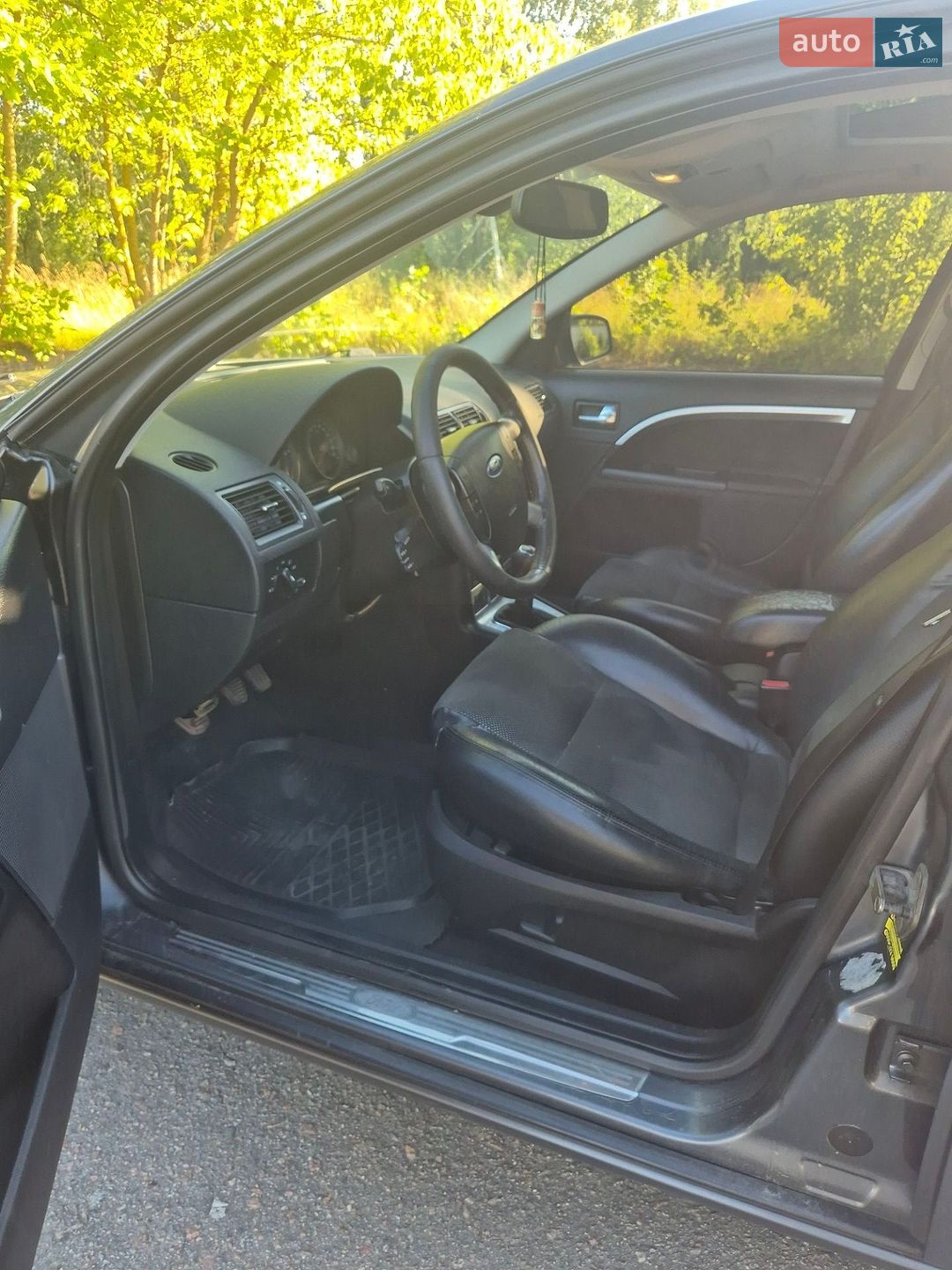 Ford Mondeo 2005 VIN WF0WXXGBBW5E16579 фото оголошення 16 з 17