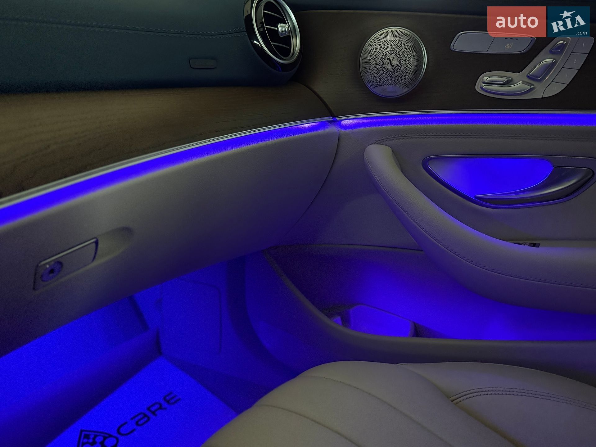 Mercedes-Benz E-Class 2019 VIN WDDZF0EB1KA665766 фото оголошення 154 з 161