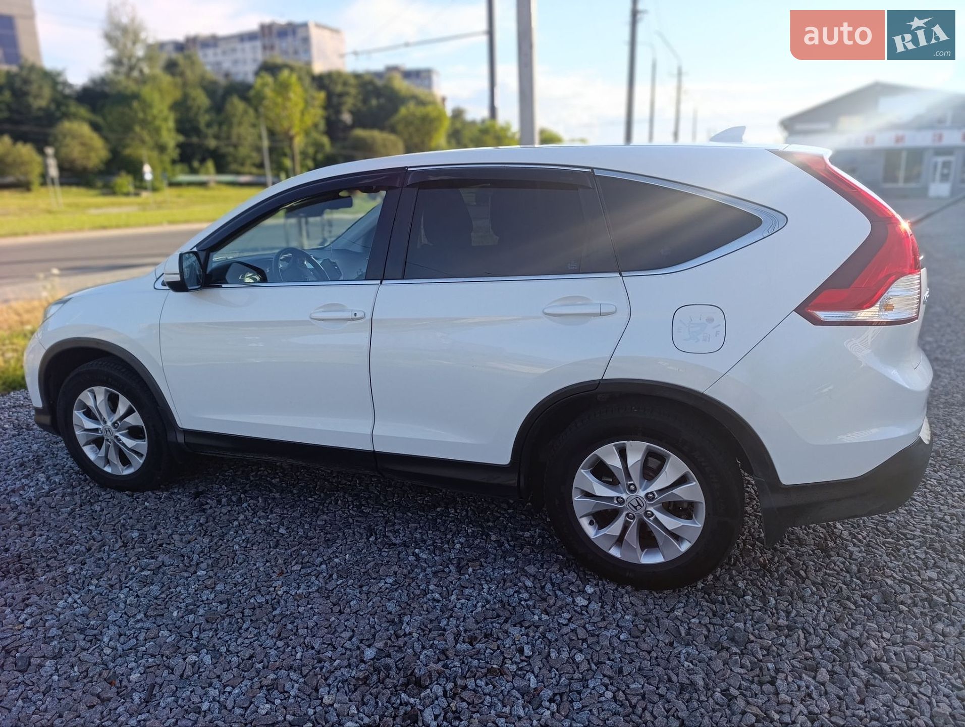 Honda CR-V 2013 VIN SHSRE6740EU203742 фото оголошення 4 з 15