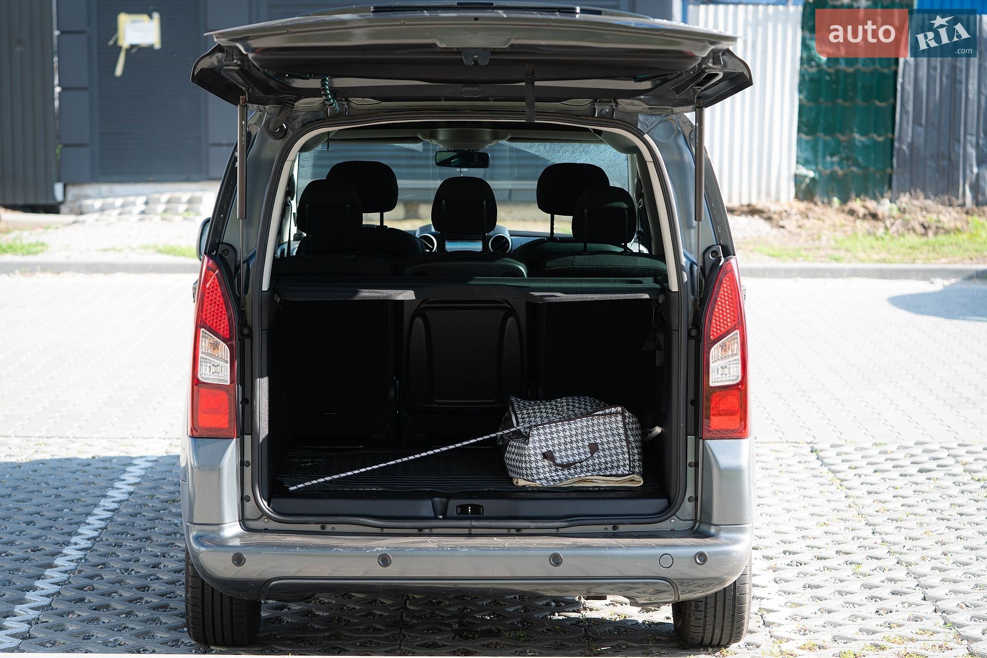 Citroen Berlingo 2017 VIN VF77JBHZMHJ825644 фото оголошення 7 з 17
