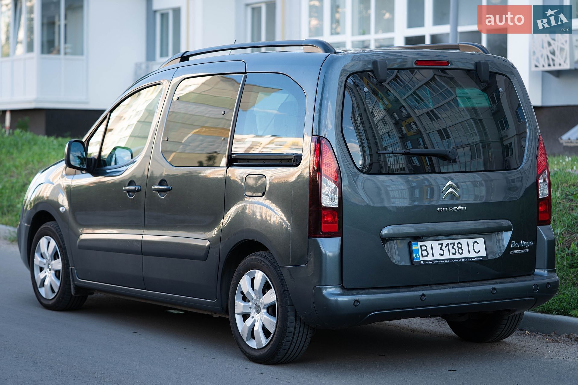 Citroen Berlingo 2017 VIN VF77JBHZMHJ825644 фото оголошення 4 з 17