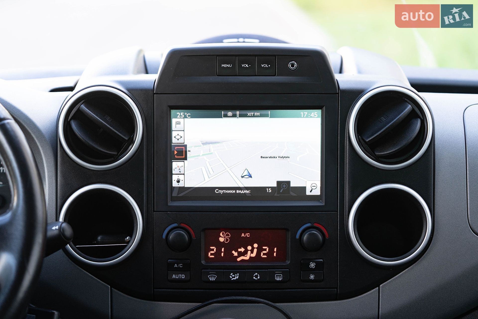 Citroen Berlingo 2017 VIN VF77JBHZMHJ825644 фото оголошення 9 з 17