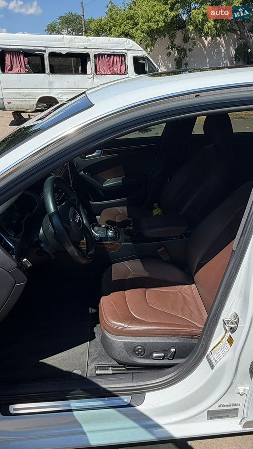 Audi A4 2012 VIN WAUFFAFL5DN027443 фото оголошення 7 з 12