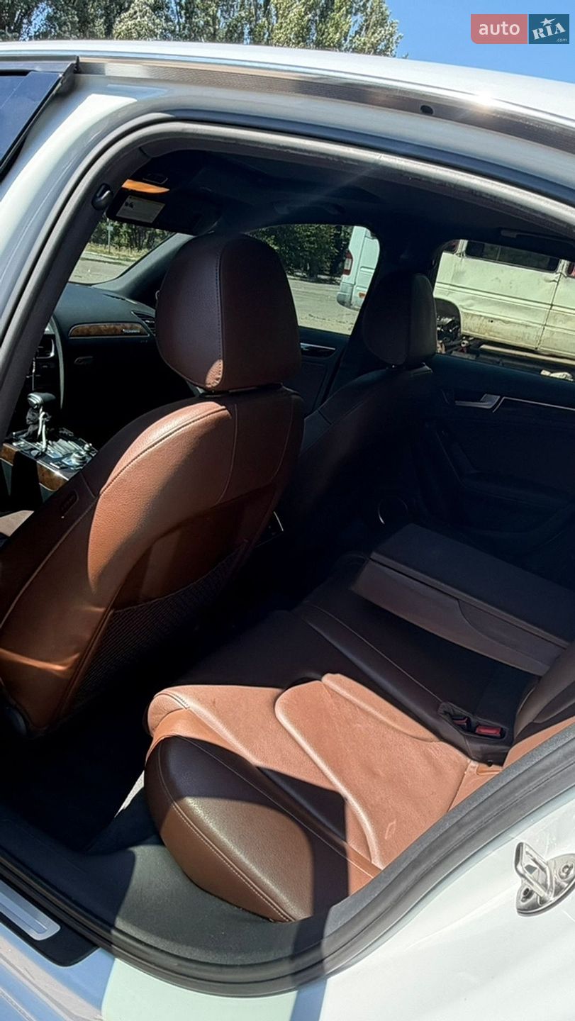 Audi A4 2012 VIN WAUFFAFL5DN027443 фото оголошення 8 з 12