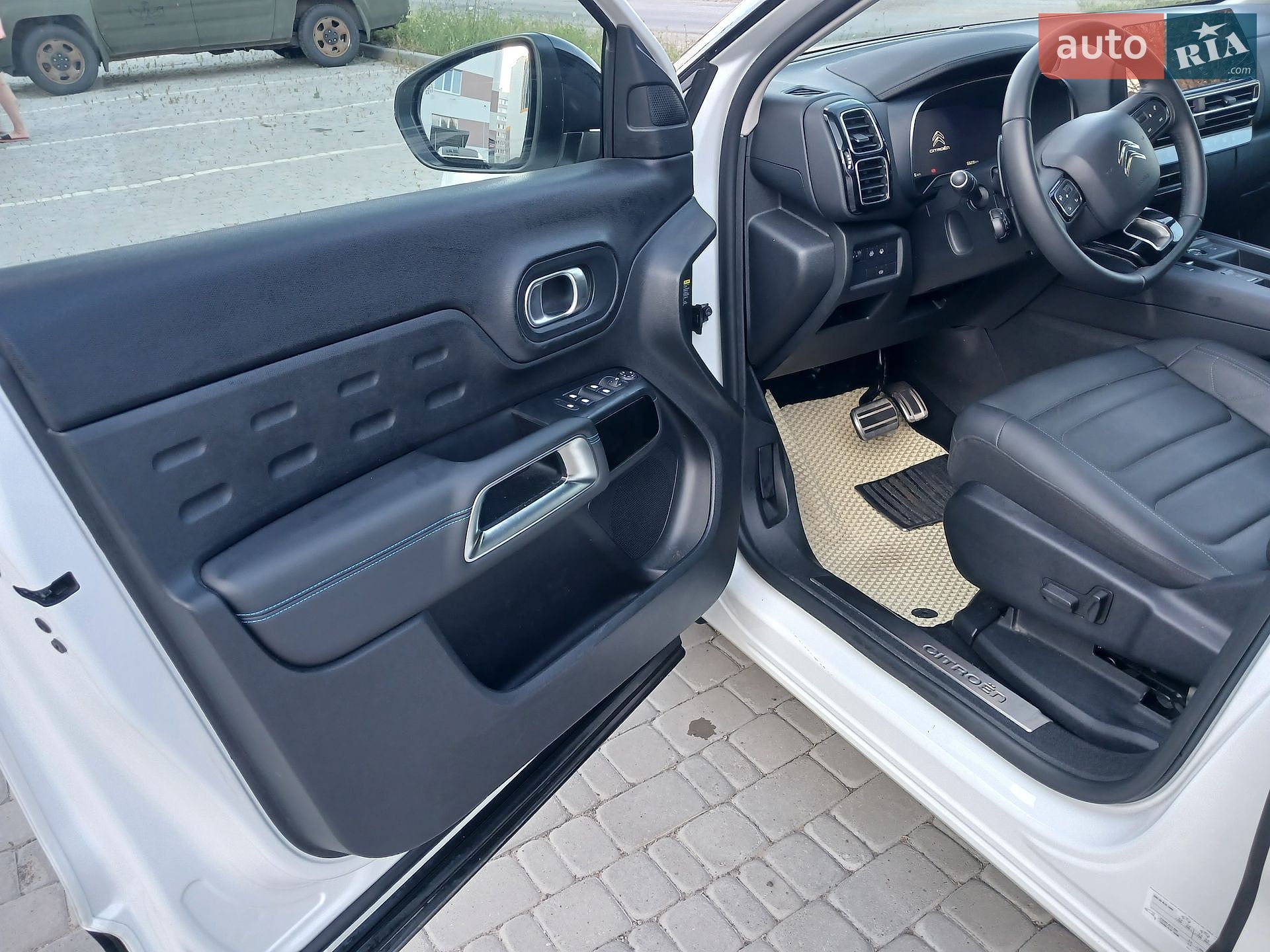 Citroen C5 Aircross 2023 VIN VR7AJEHZRPL046455 фото оголошення 16 з 44