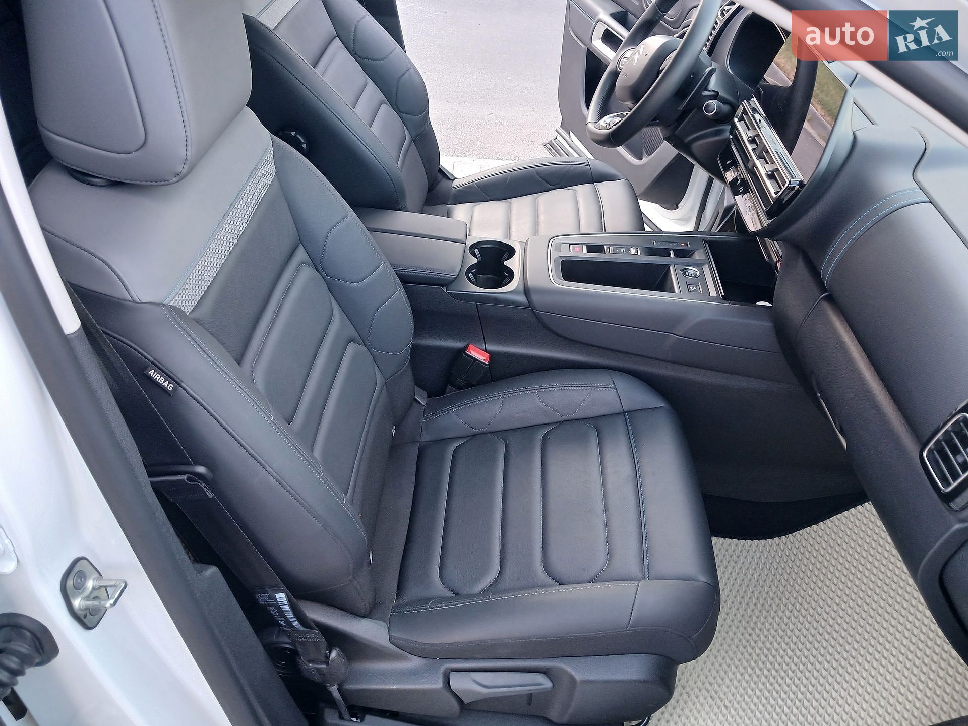 Citroen C5 Aircross 2023 VIN VR7AJEHZRPL046455 фото оголошення 28 з 44