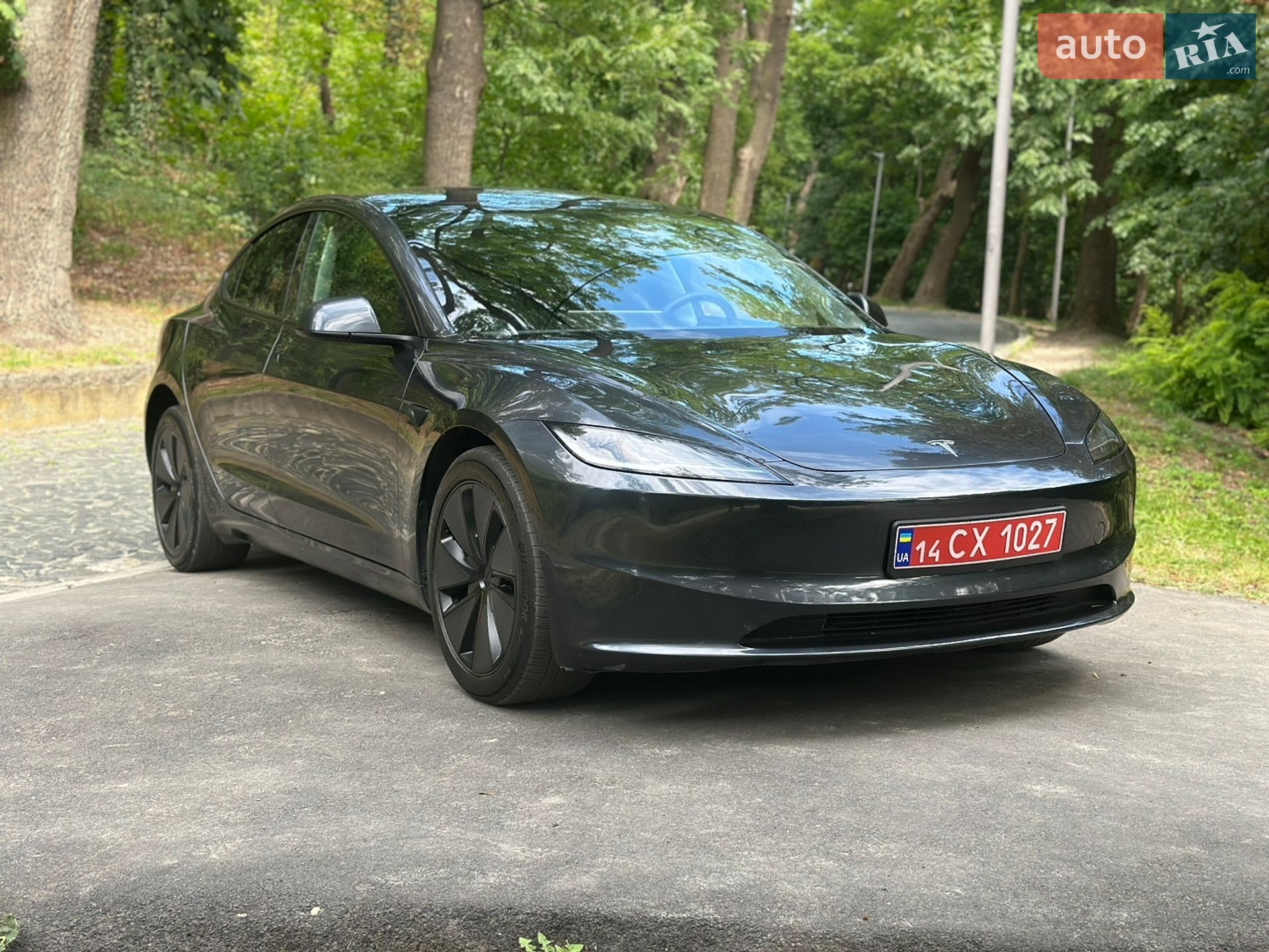 Tesla Model 3 2025 VIN 5YJ3E1EA1SF020171 фото оголошення 4 з 21