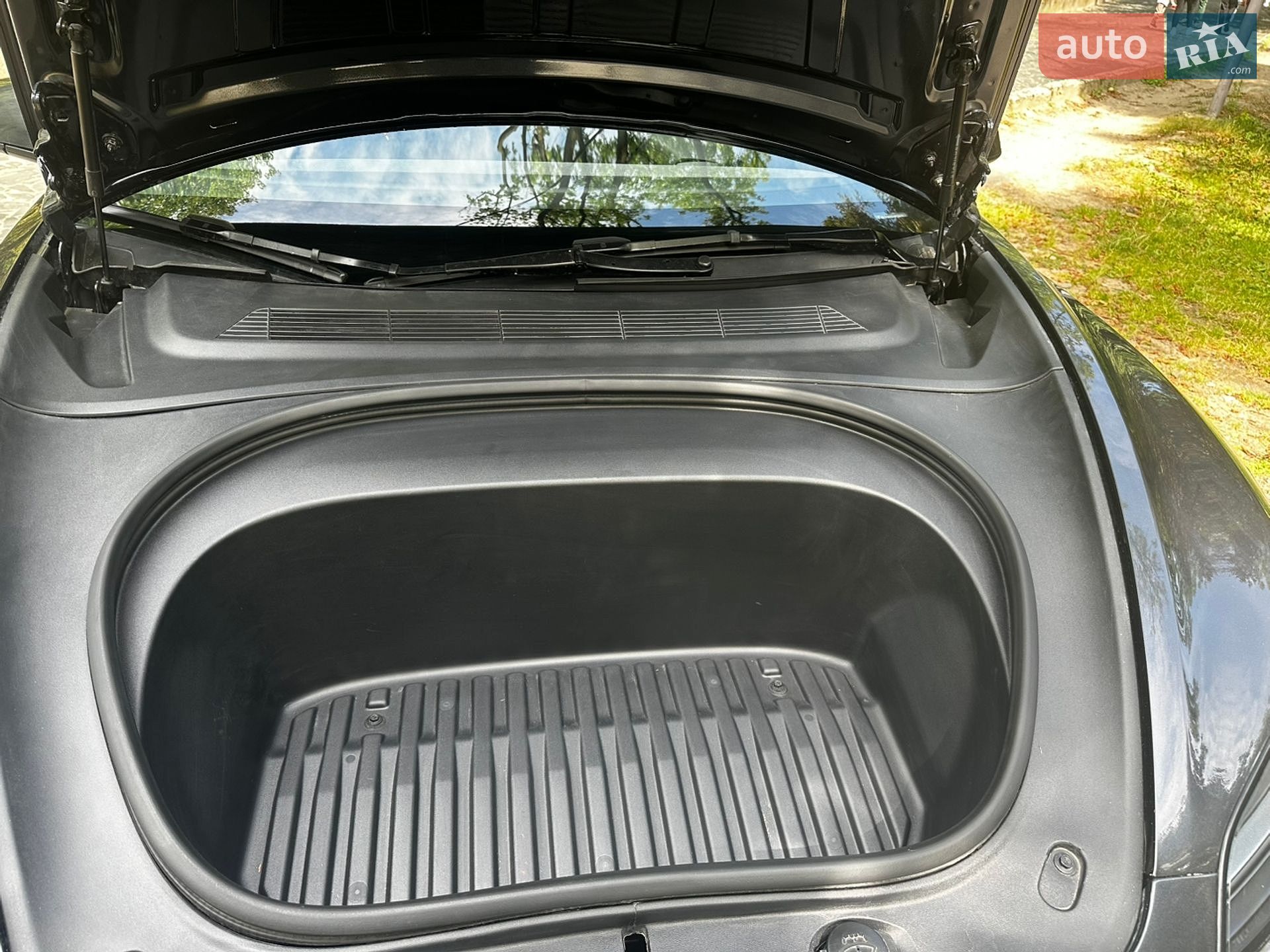 Tesla Model 3 2025 VIN 5YJ3E1EA1SF020171 фото оголошення 13 з 21