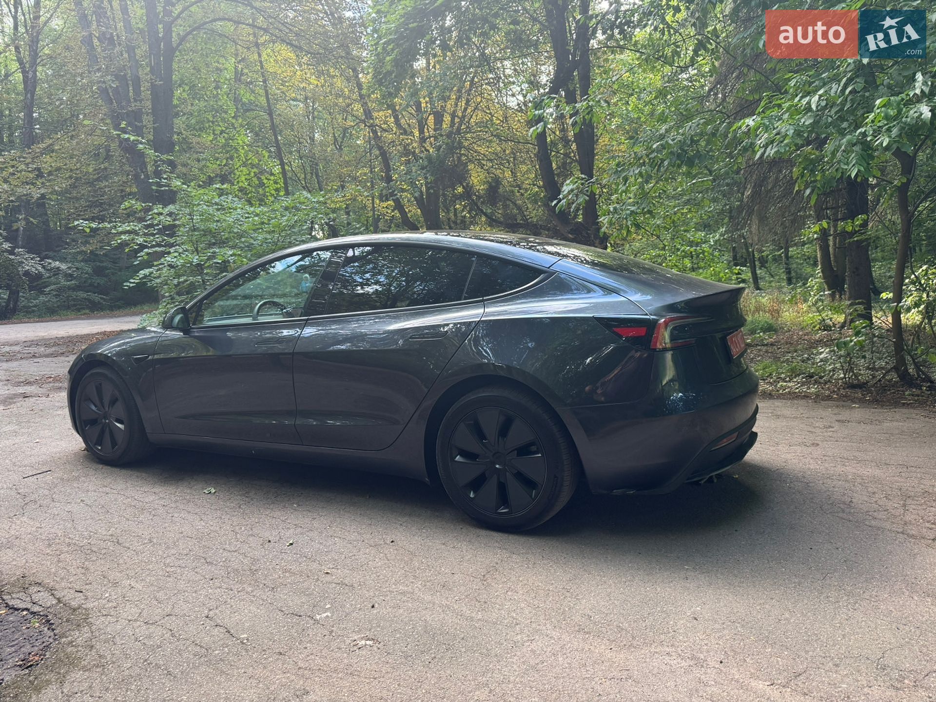 Tesla Model 3 2025 VIN 5YJ3E1EA1SF020171 фото оголошення 12 з 21