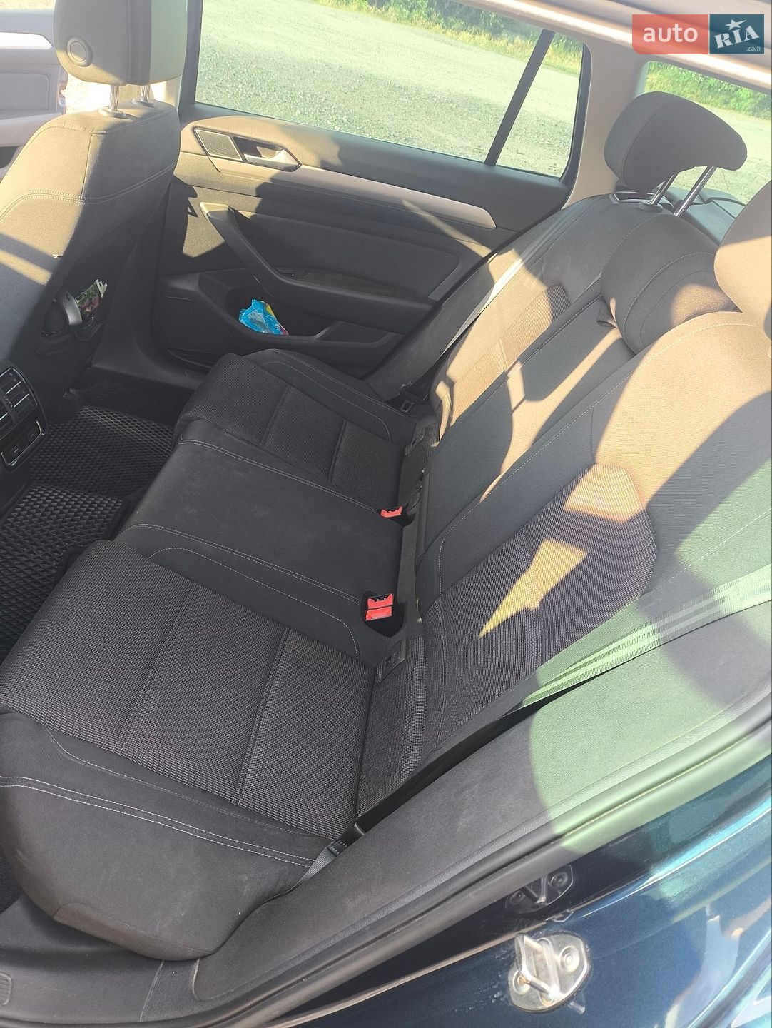 Volkswagen Passat 2015 VIN WVWZZZ3CZFE402130 фото оголошення 9 з 16