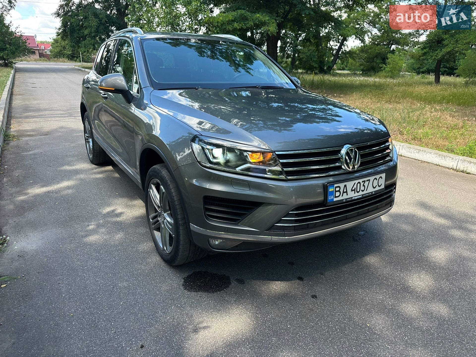 Volkswagen Touareg 2015 VIN WVGZZZ7PZGD012526 фото оголошення 2 з 21
