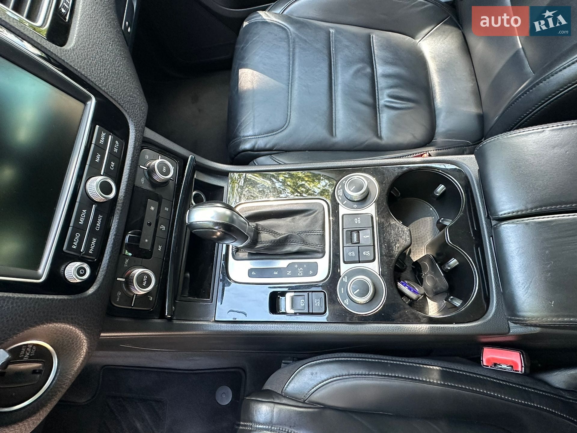 Volkswagen Touareg 2015 VIN WVGZZZ7PZGD012526 фото оголошення 12 з 21