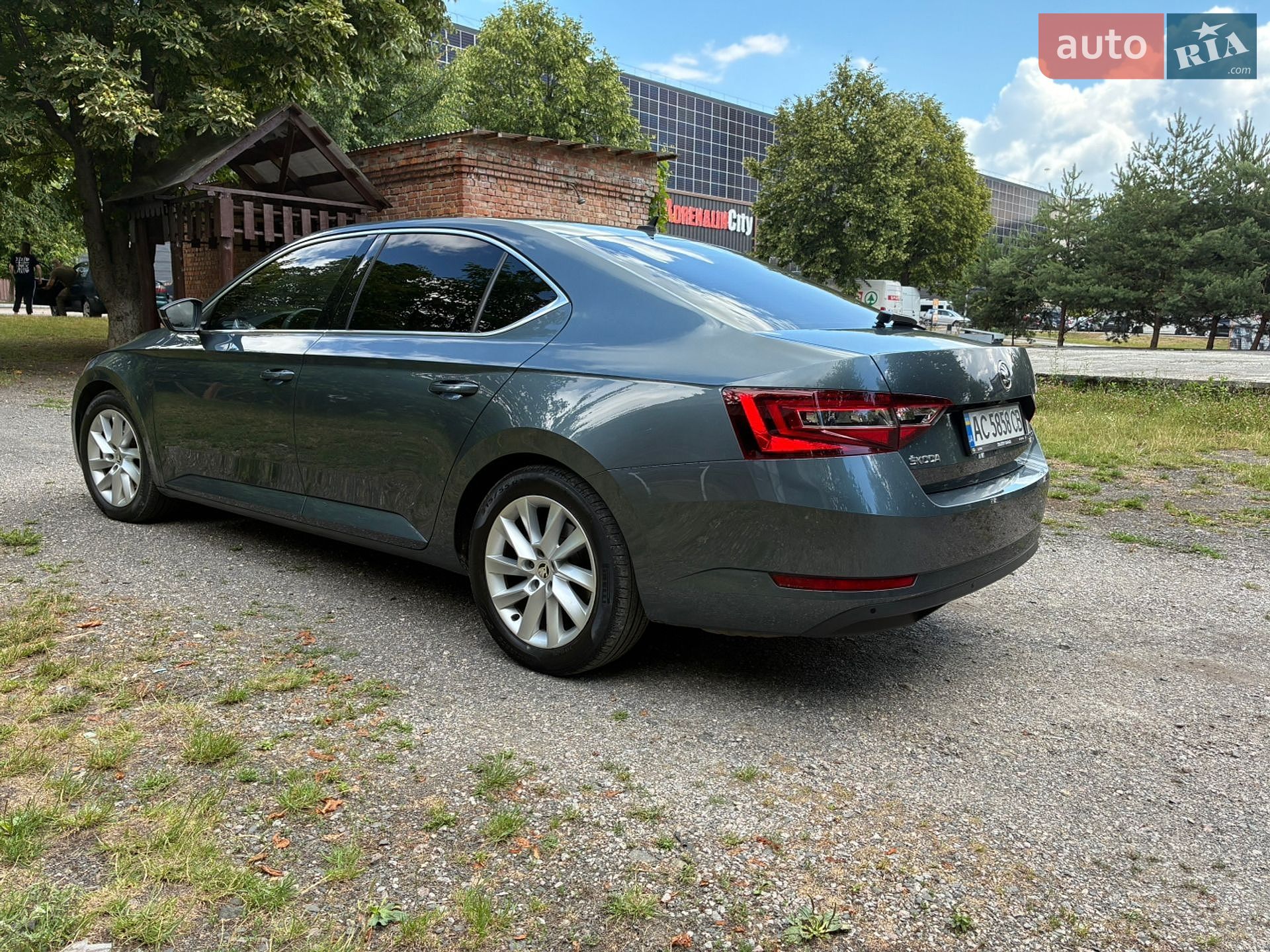 Skoda Superb 2016 VIN TMBAJ7NP7H7009233 фото оголошення 9 з 43