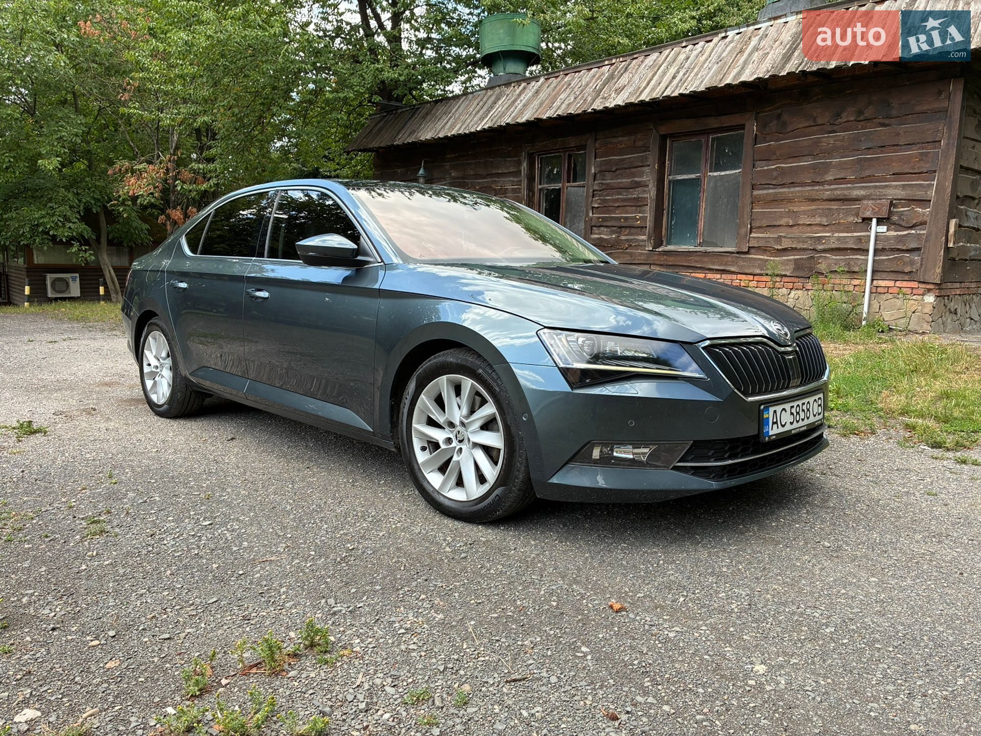 Skoda Superb 2016 VIN TMBAJ7NP7H7009233 фото оголошення 2 з 43