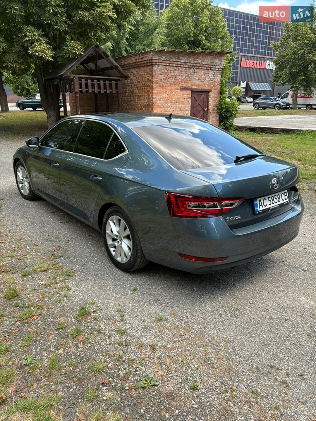 Skoda Superb 2016 VIN TMBAJ7NP7H7009233 фото оголошення 10 з 43