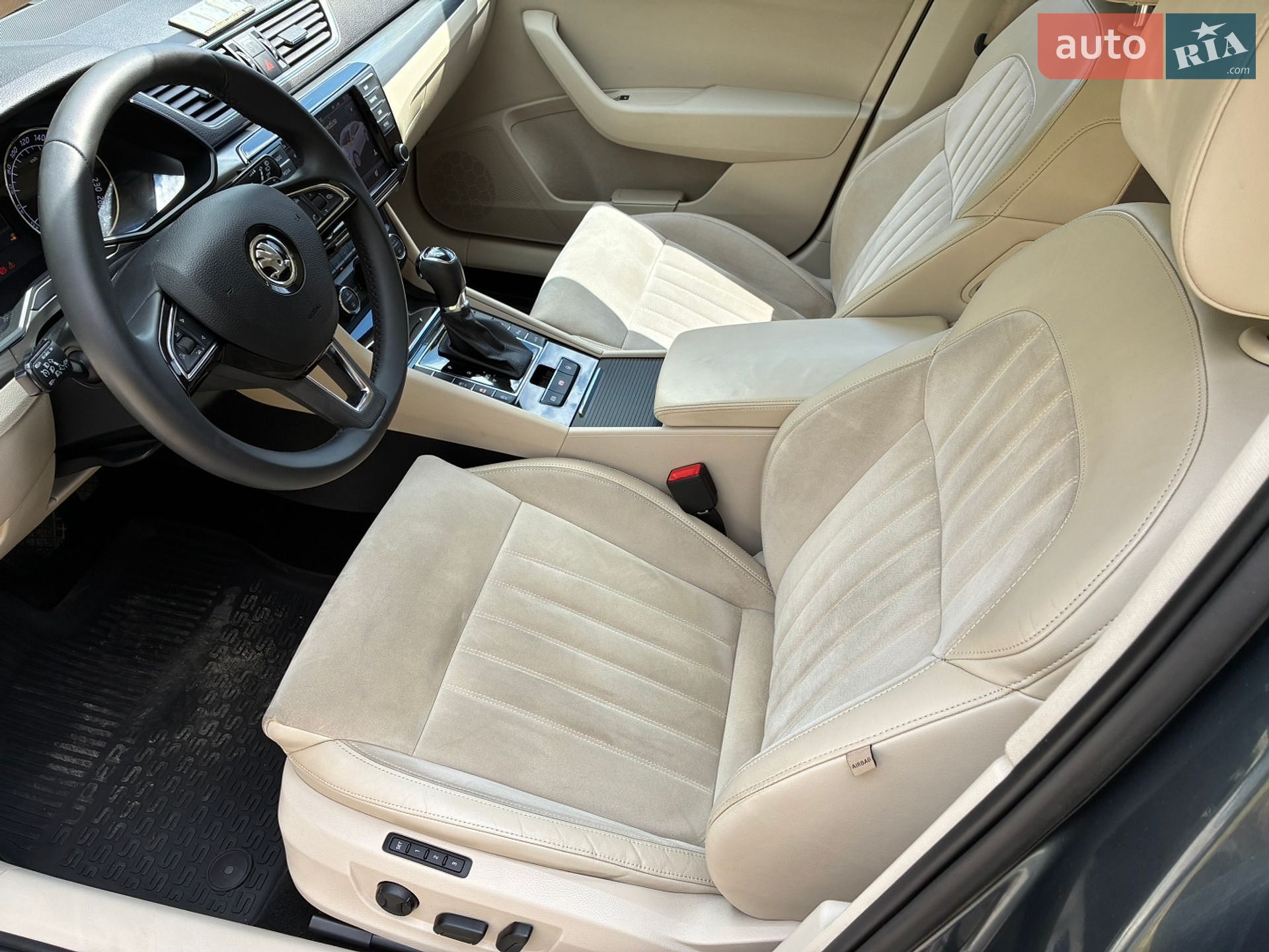 Skoda Superb 2016 VIN TMBAJ7NP7H7009233 фото оголошення 26 з 43