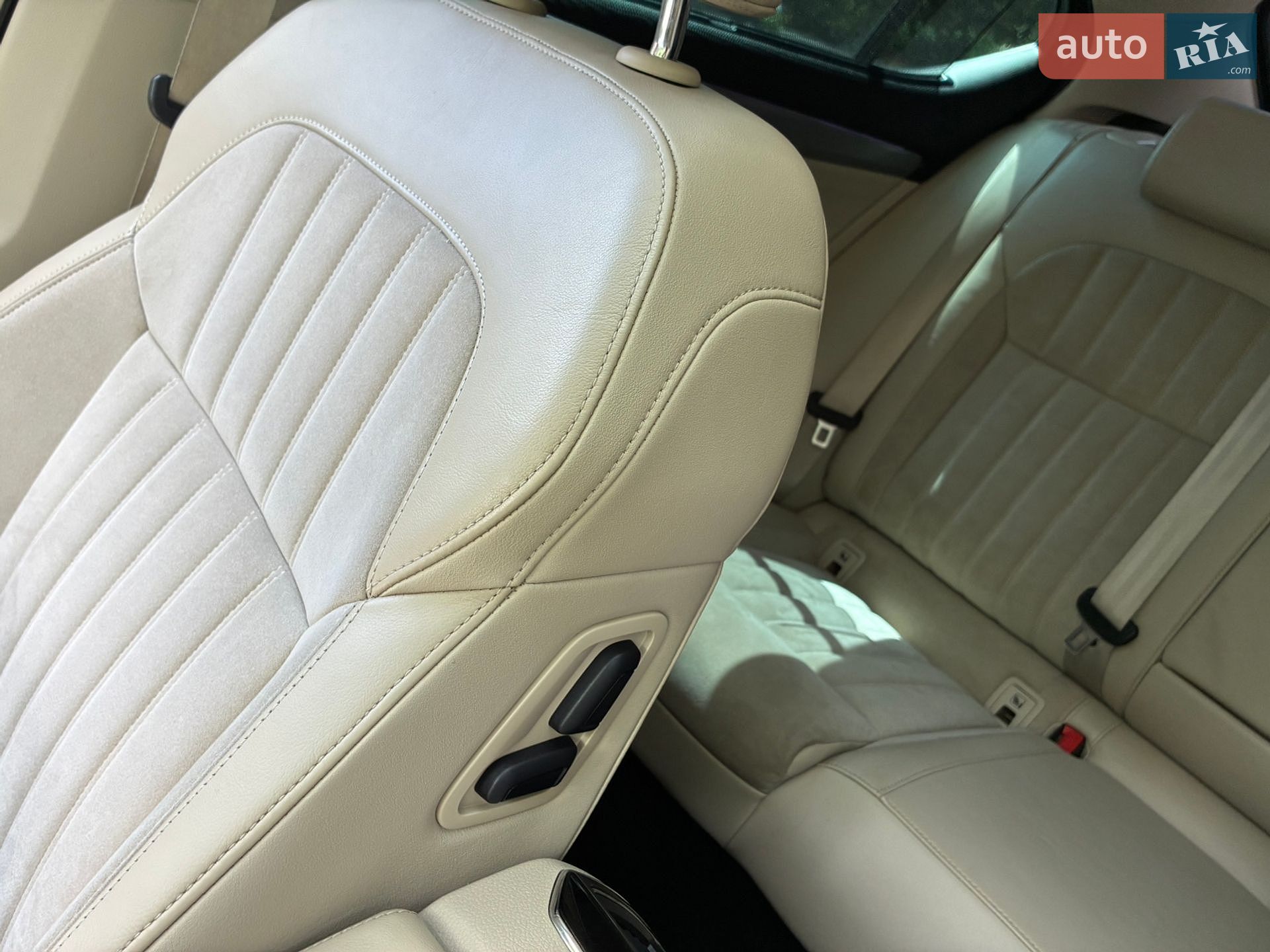 Skoda Superb 2016 VIN TMBAJ7NP7H7009233 фото оголошення 43 з 43
