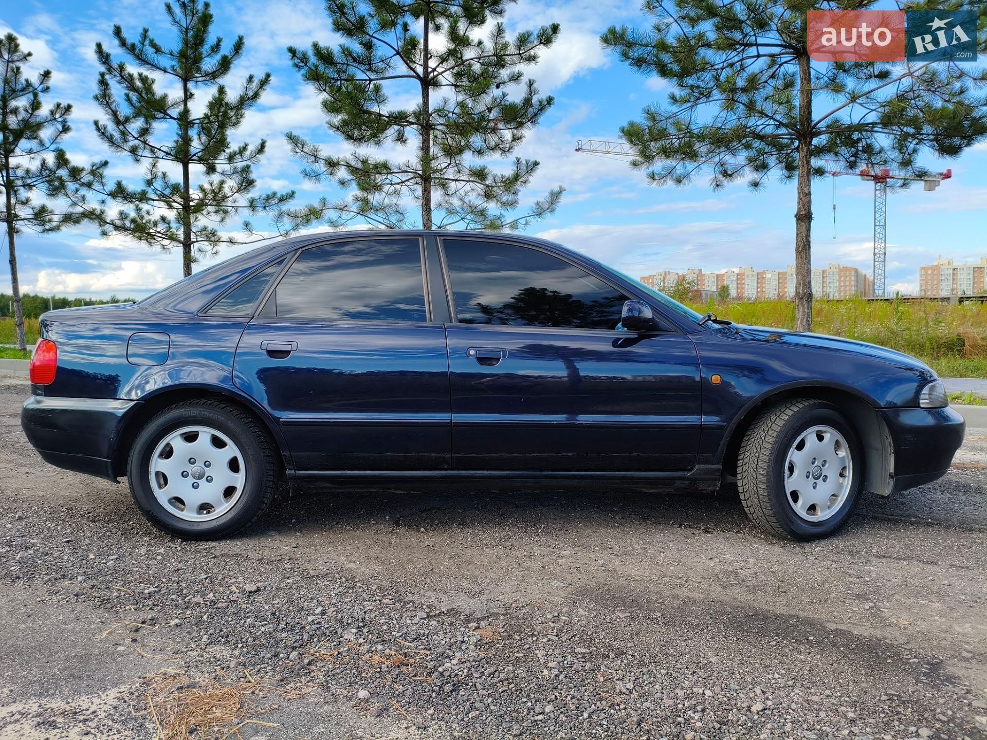 Audi A4 1998 VIN WAUZZZ8DZWA090858 фото оголошення 4 з 27