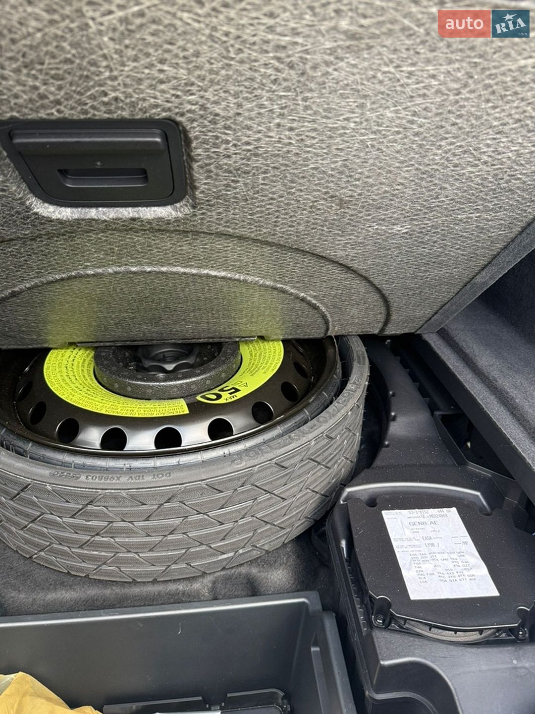 Audi e-tron 2021 VIN WA1AAAGE3MB024869 фото оголошення 5 з 13