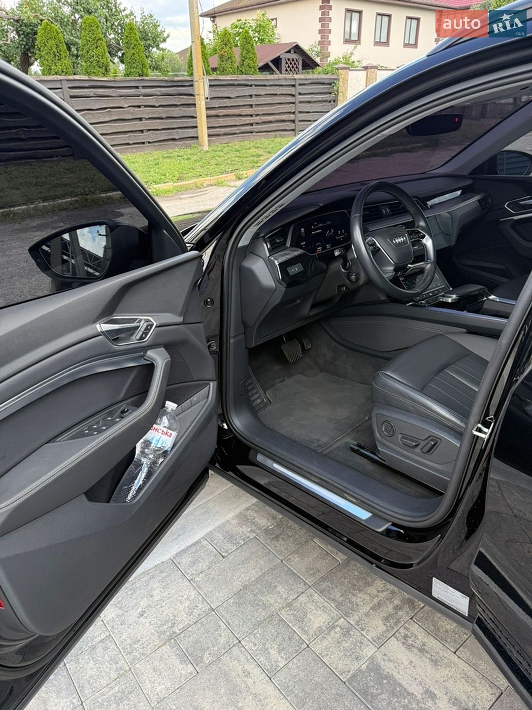 Audi e-tron 2021 VIN WA1AAAGE3MB024869 фото оголошення 6 з 13