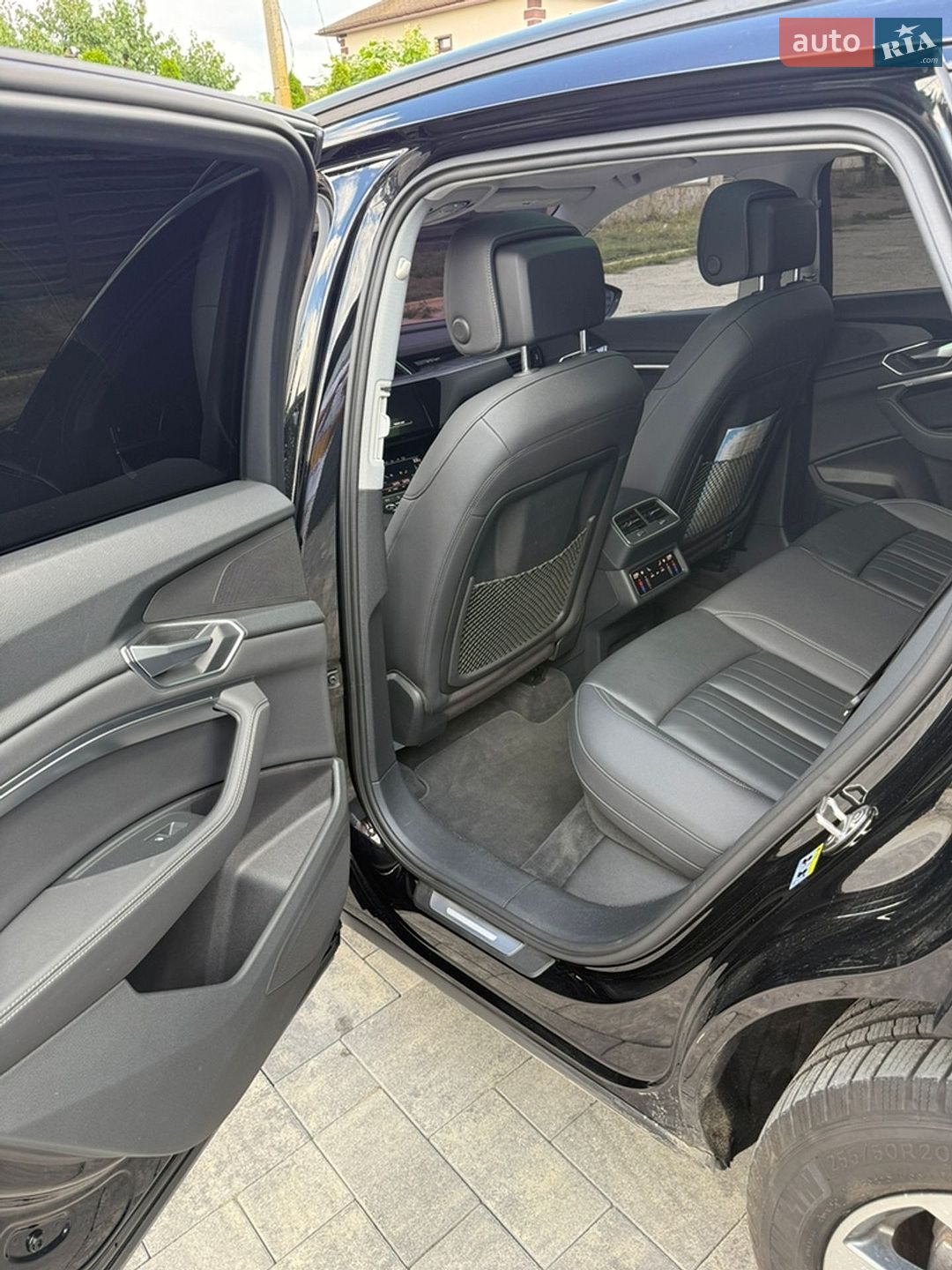 Audi e-tron 2021 VIN WA1AAAGE3MB024869 фото оголошення 7 з 13