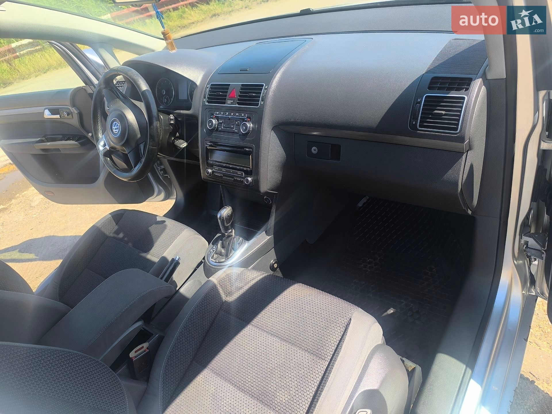 Volkswagen Touran 2011 VIN WVGZZZ1TZBW021504 фото оголошення 10 з 12