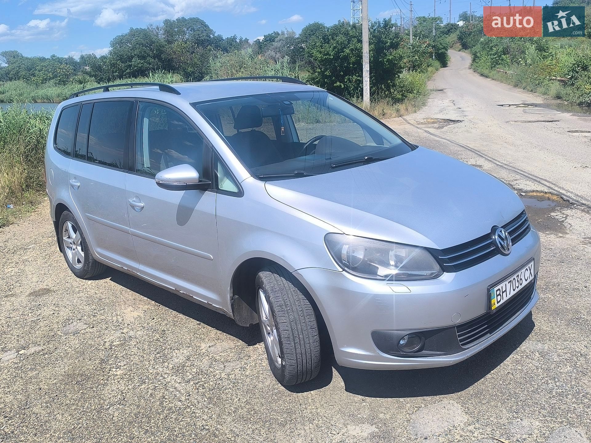 Volkswagen Touran 2011 VIN WVGZZZ1TZBW021504 фото оголошення 2 з 12