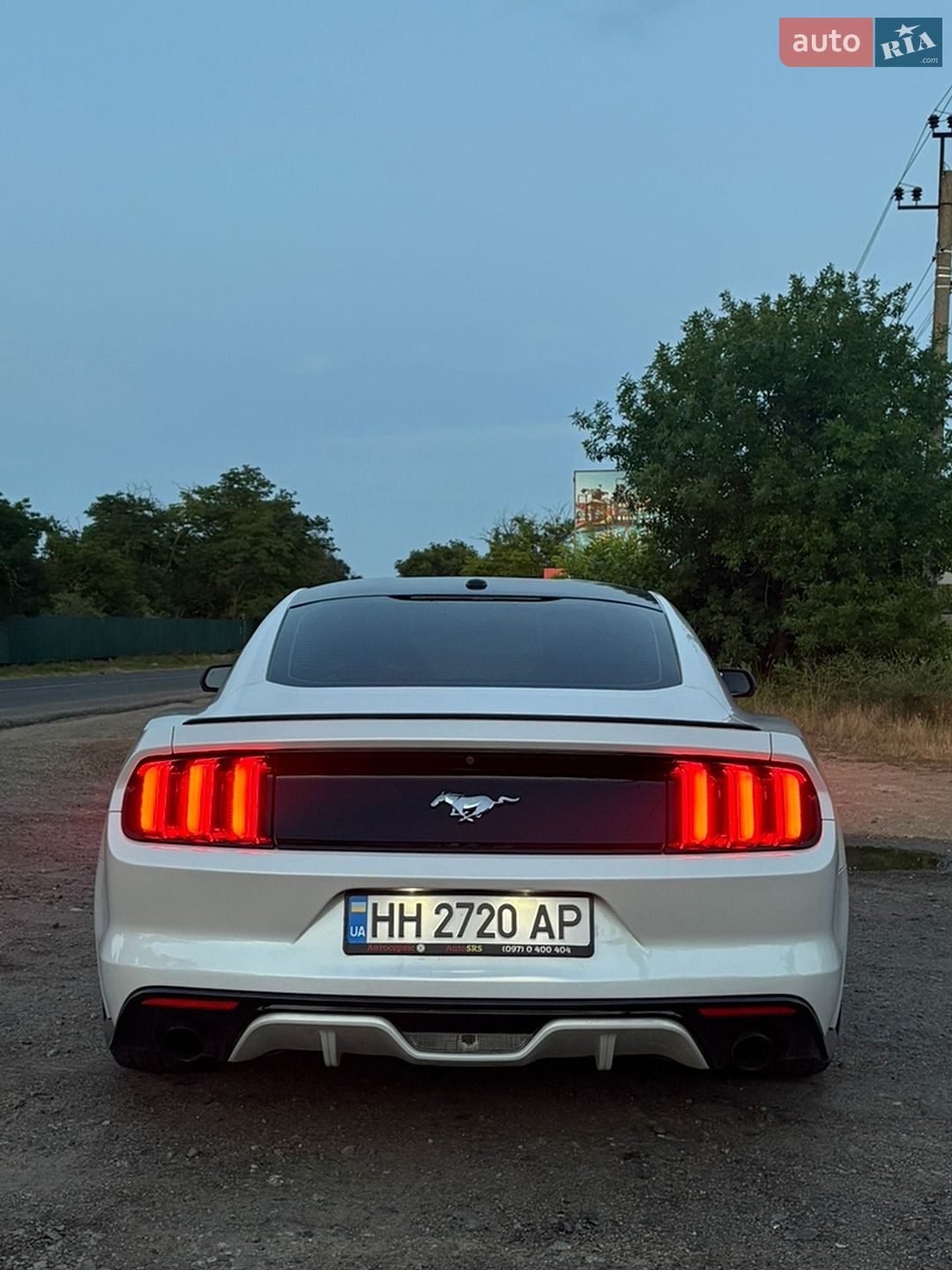 Ford Mustang 2017 VIN 1FA6P8TH7H5292174 фото оголошення 3 з 14