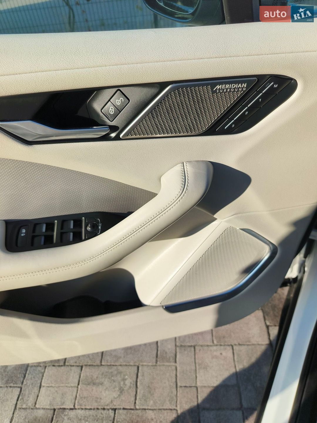 Jaguar I-Pace 2019 VIN SADHA2B14K1F70749 фото оголошення 12 з 20